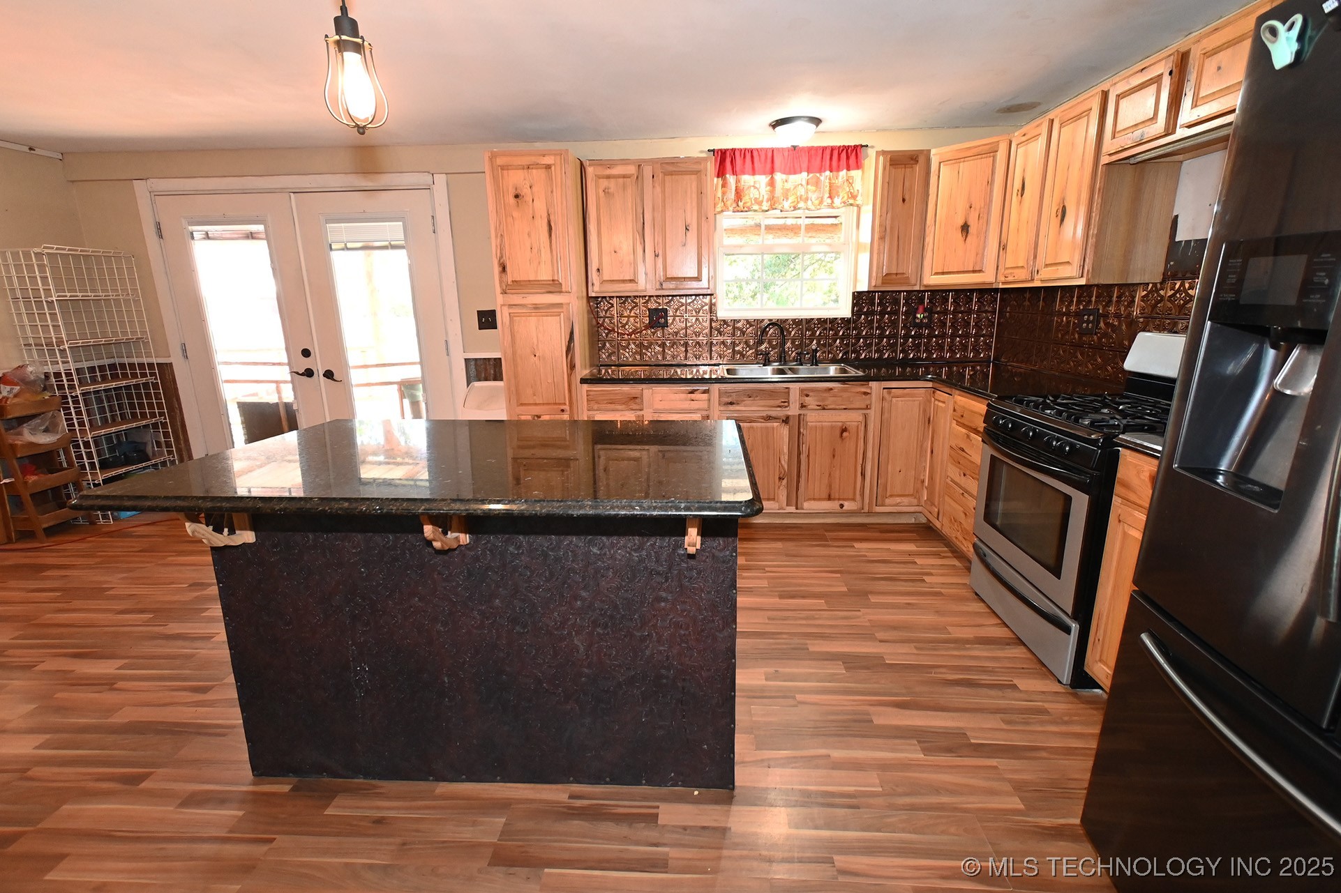 446872 E 1011 Road Property Photo 10