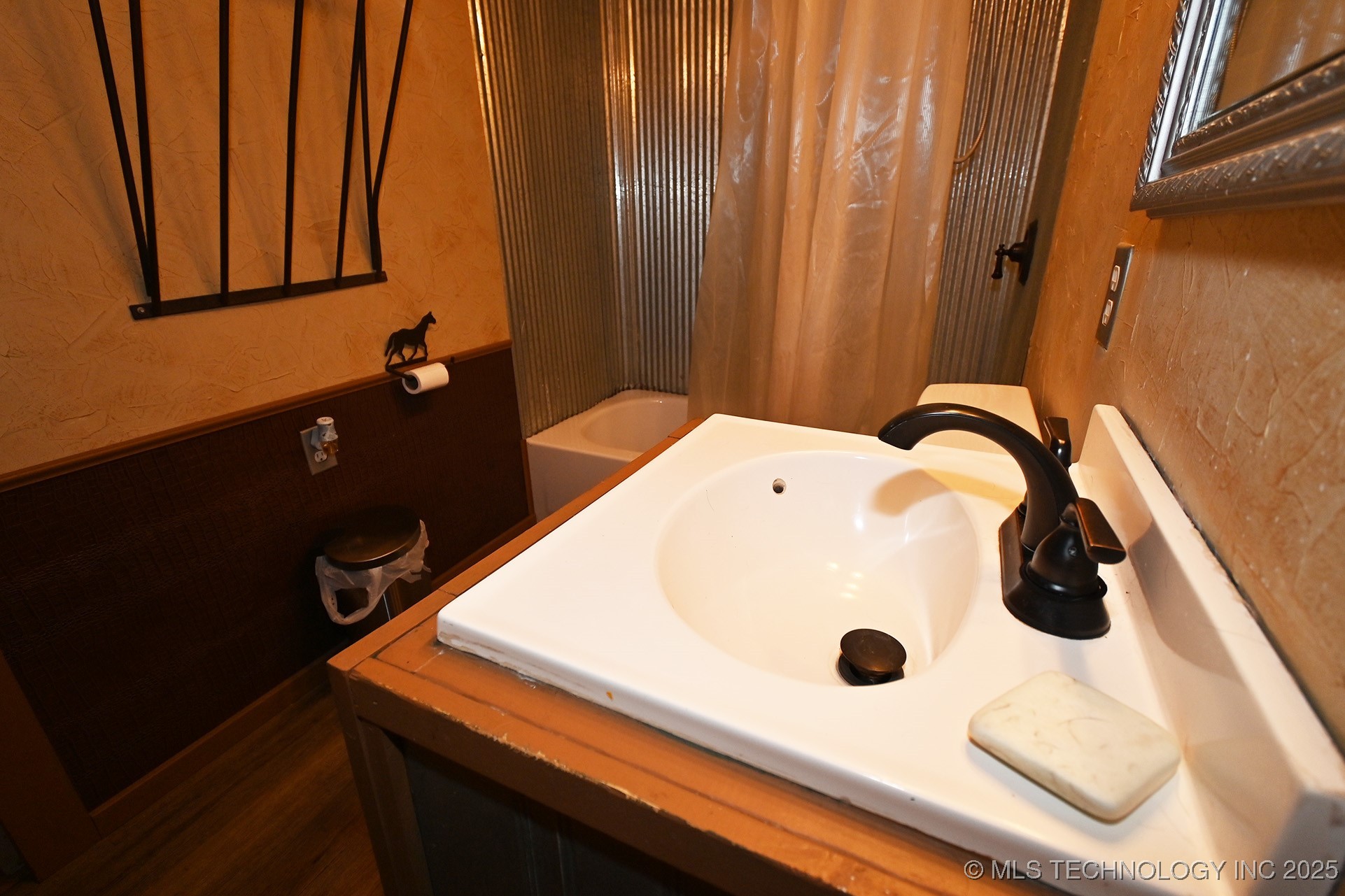 446872 E 1011 Road Property Photo 28