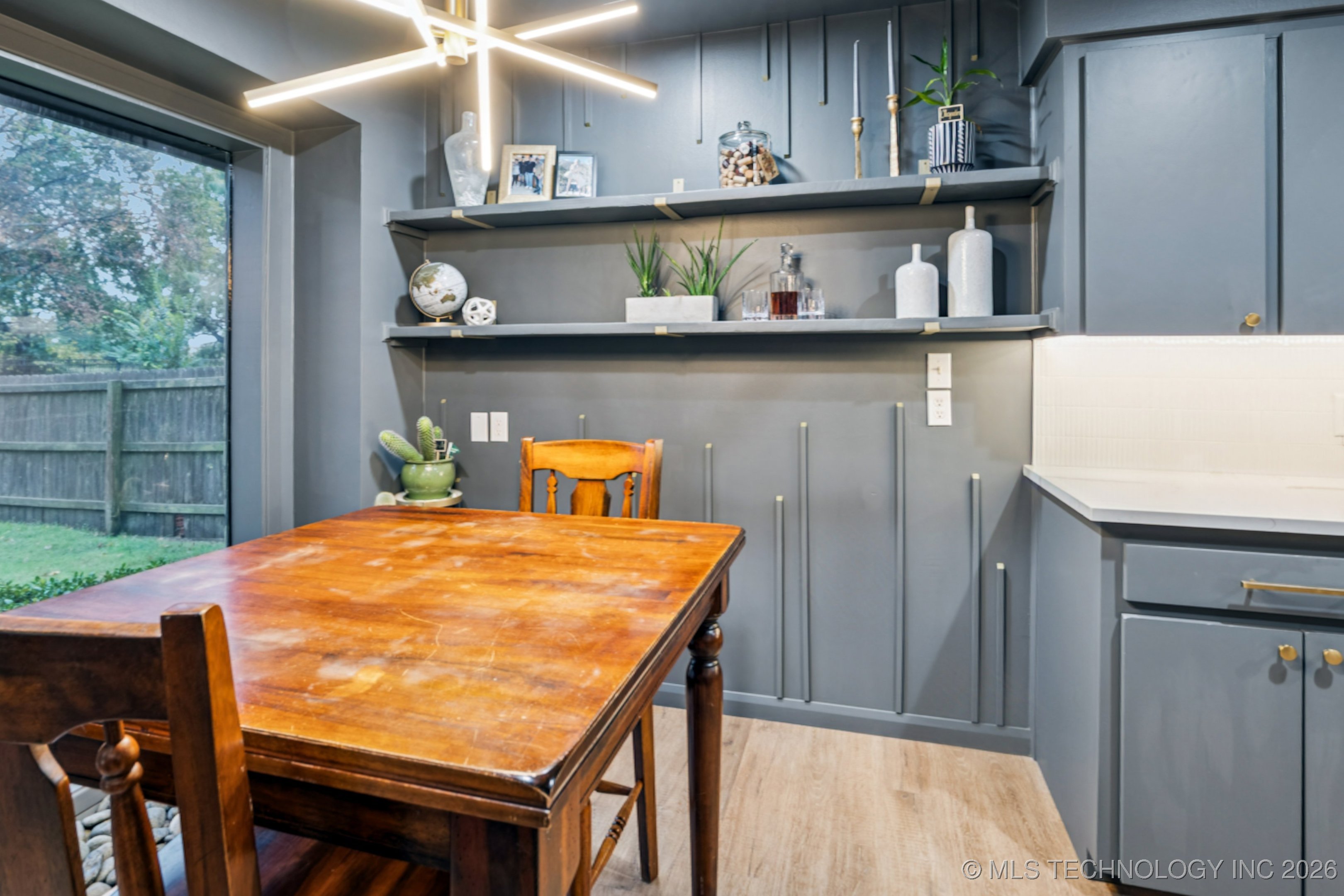 2910 E 76th Place Property Photo 20