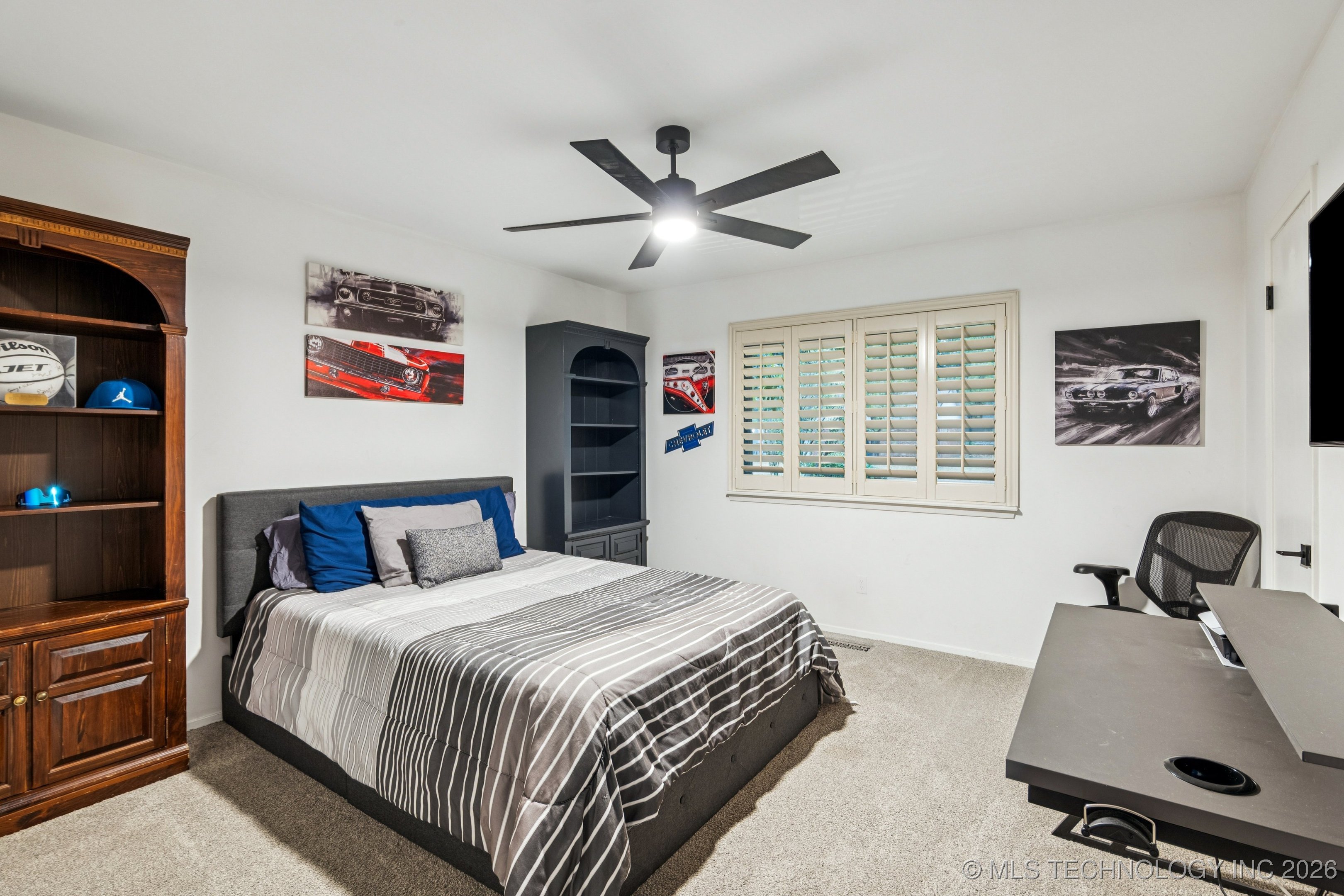 2910 E 76th Place Property Photo 31