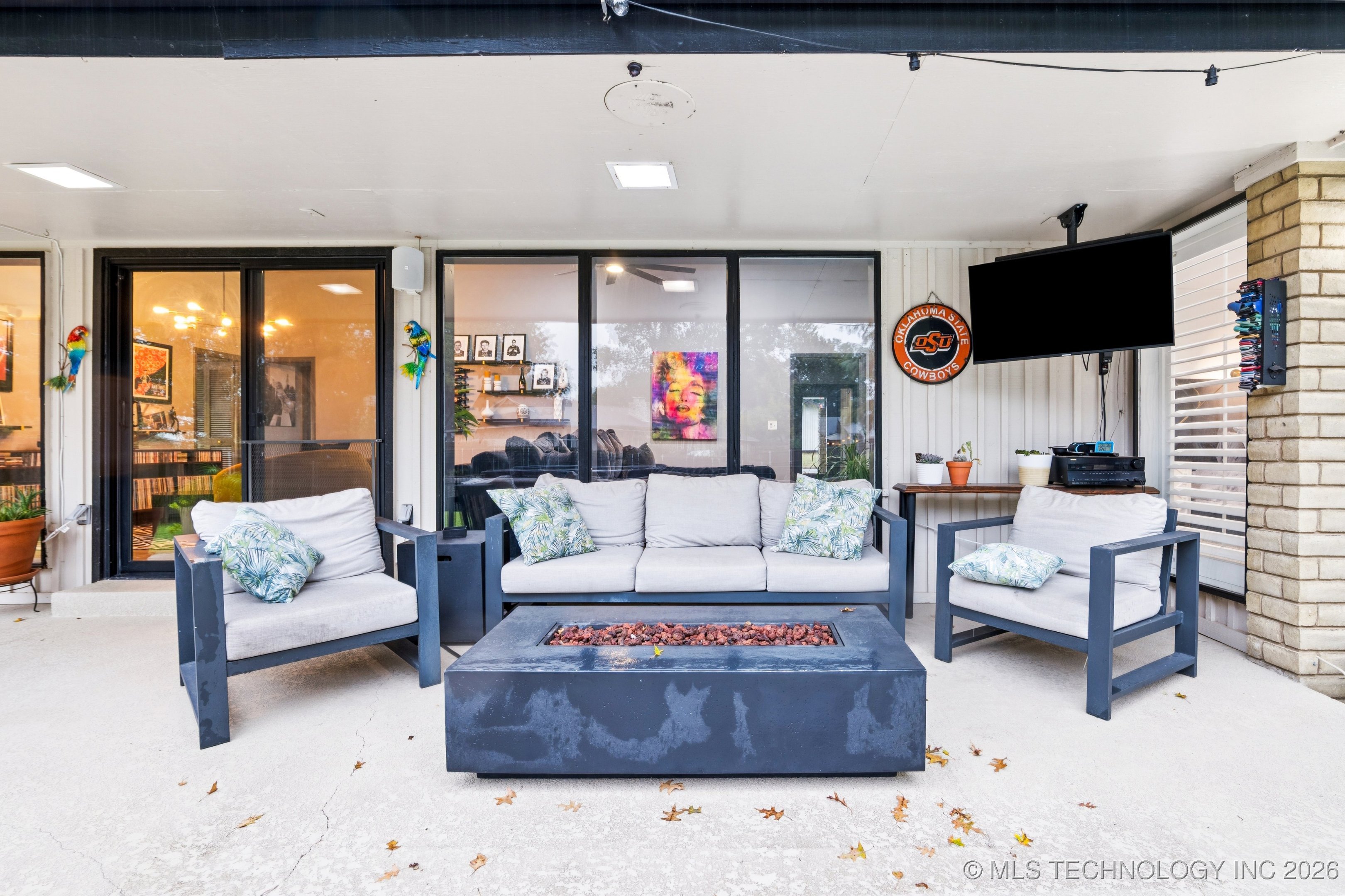 2910 E 76th Place Property Photo 34