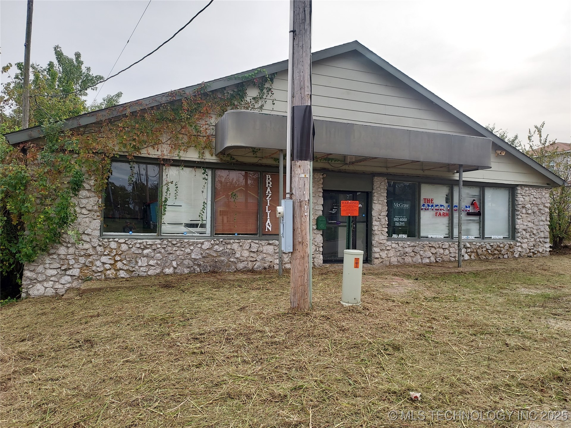 202 E Caddo Street Property Photo 3