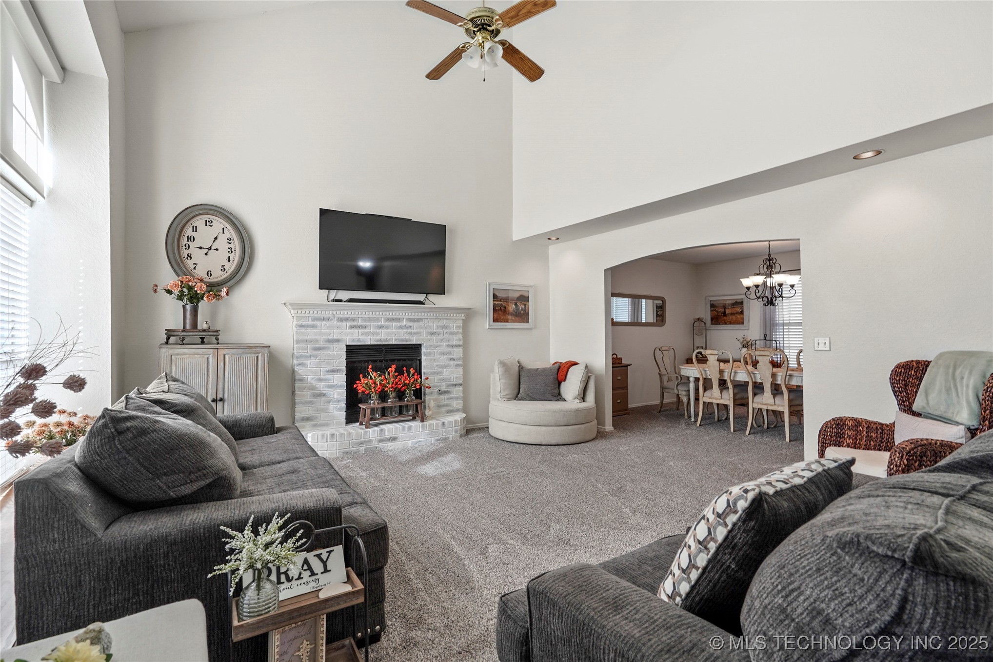 2508 W Kent Street Property Photo 4