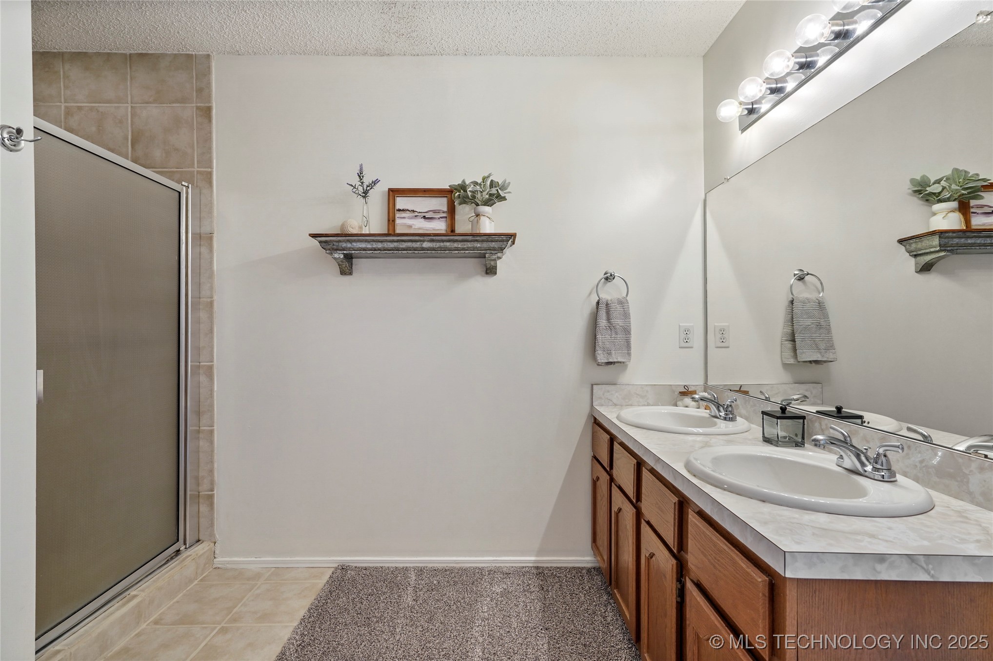 2508 W Kent Street Property Photo 23