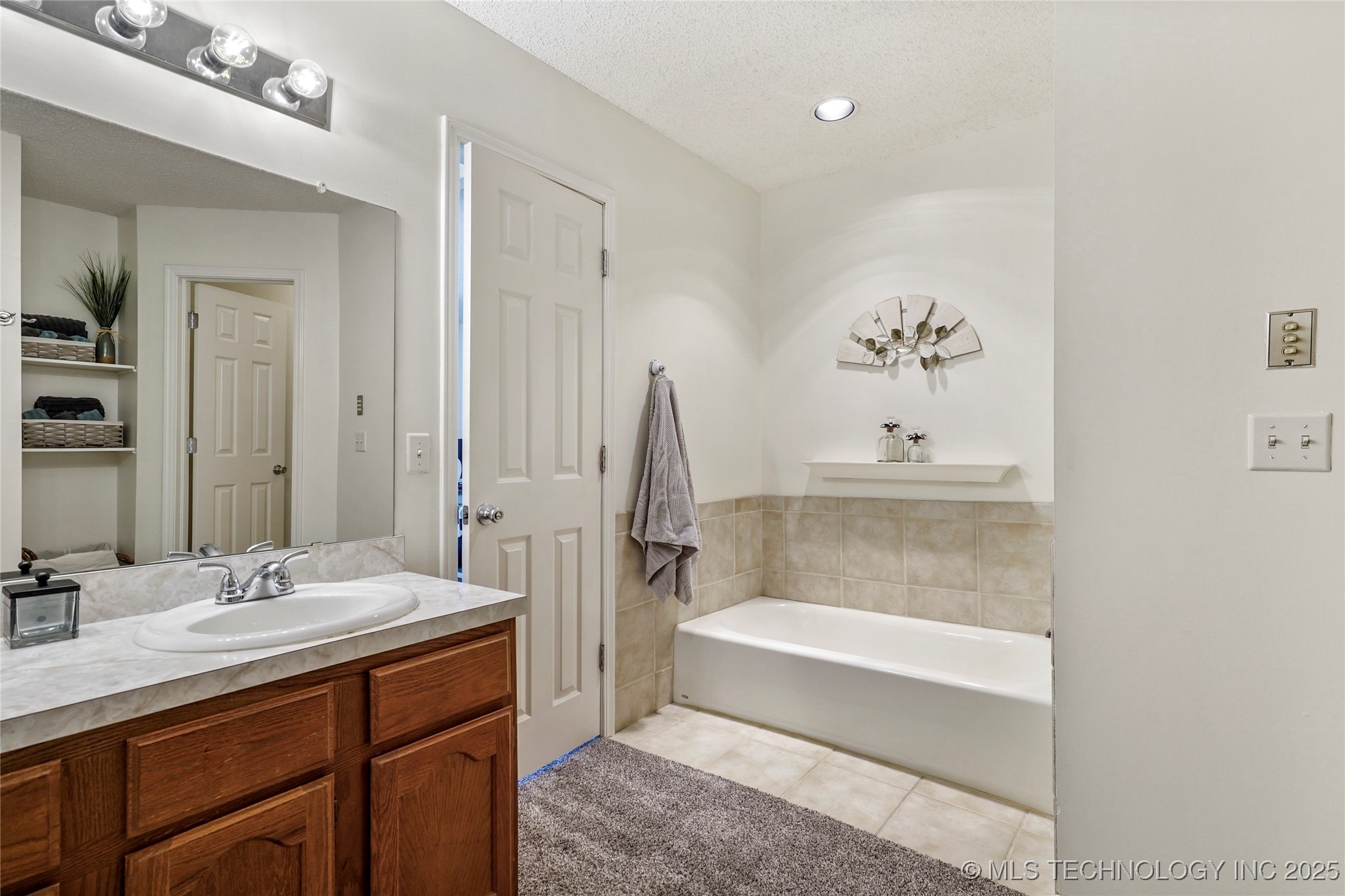 2508 W Kent Street Property Photo 24