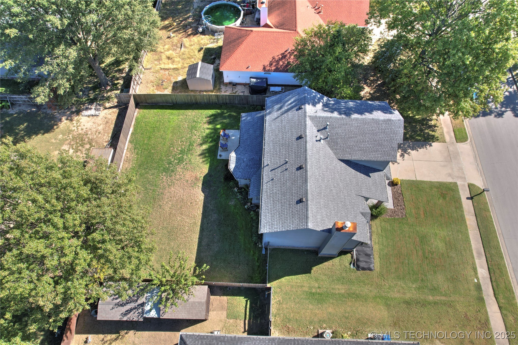 2508 W Kent Street Property Photo 38