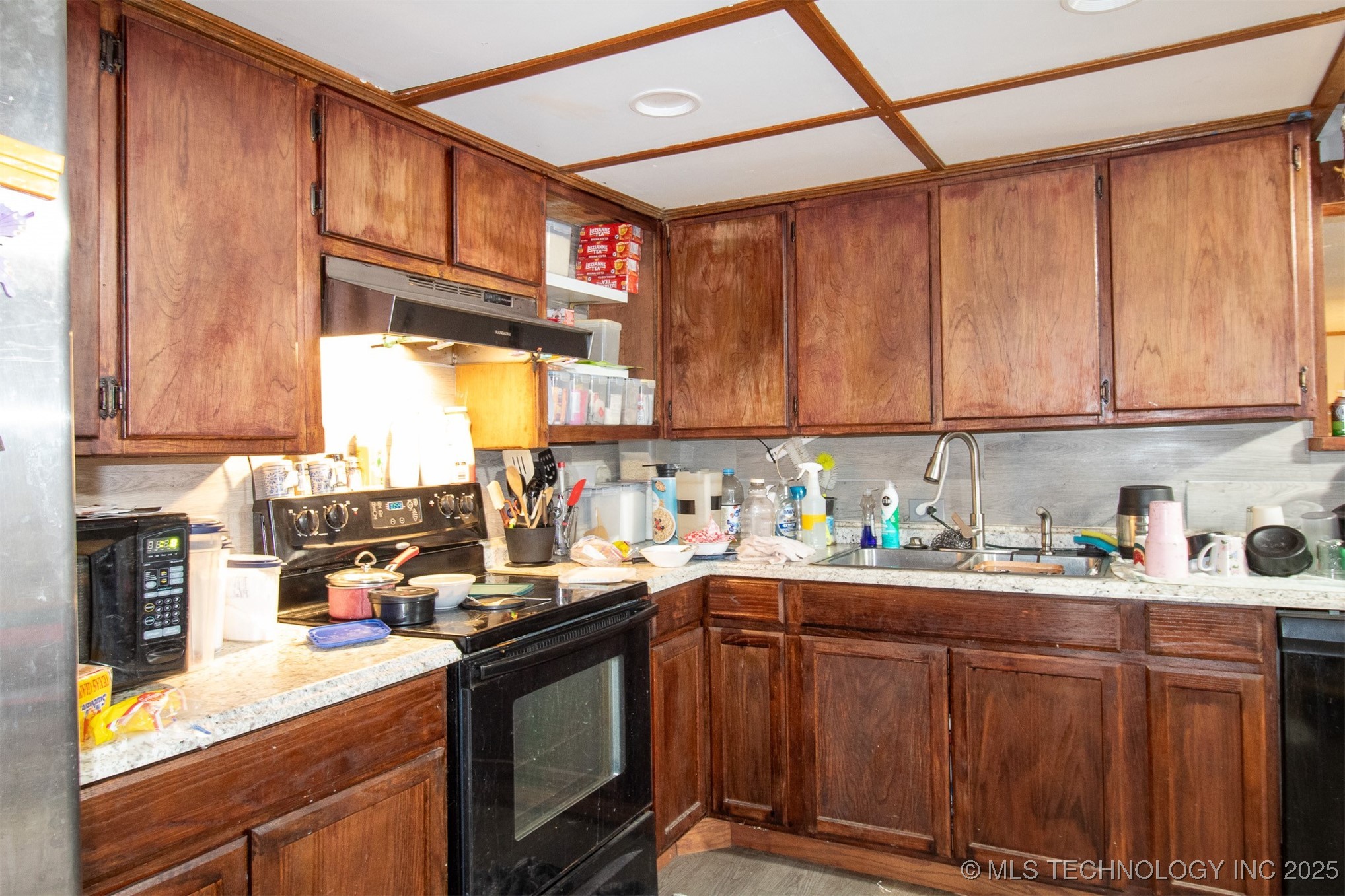 106 N Leo Lane E Property Photo 4