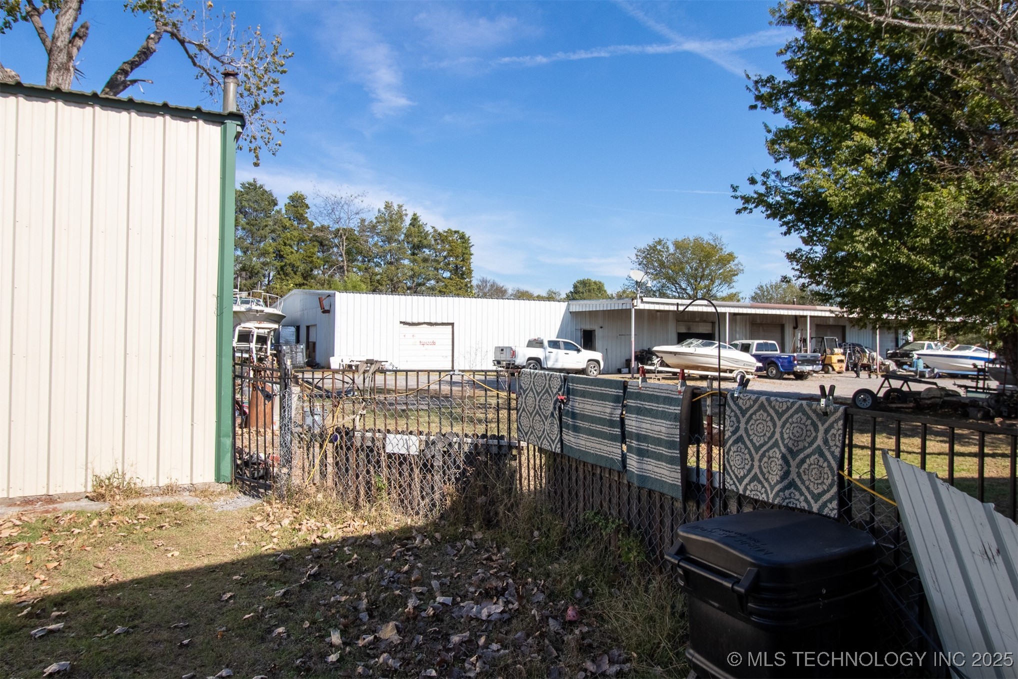 106 N Leo Lane E Property Photo 11