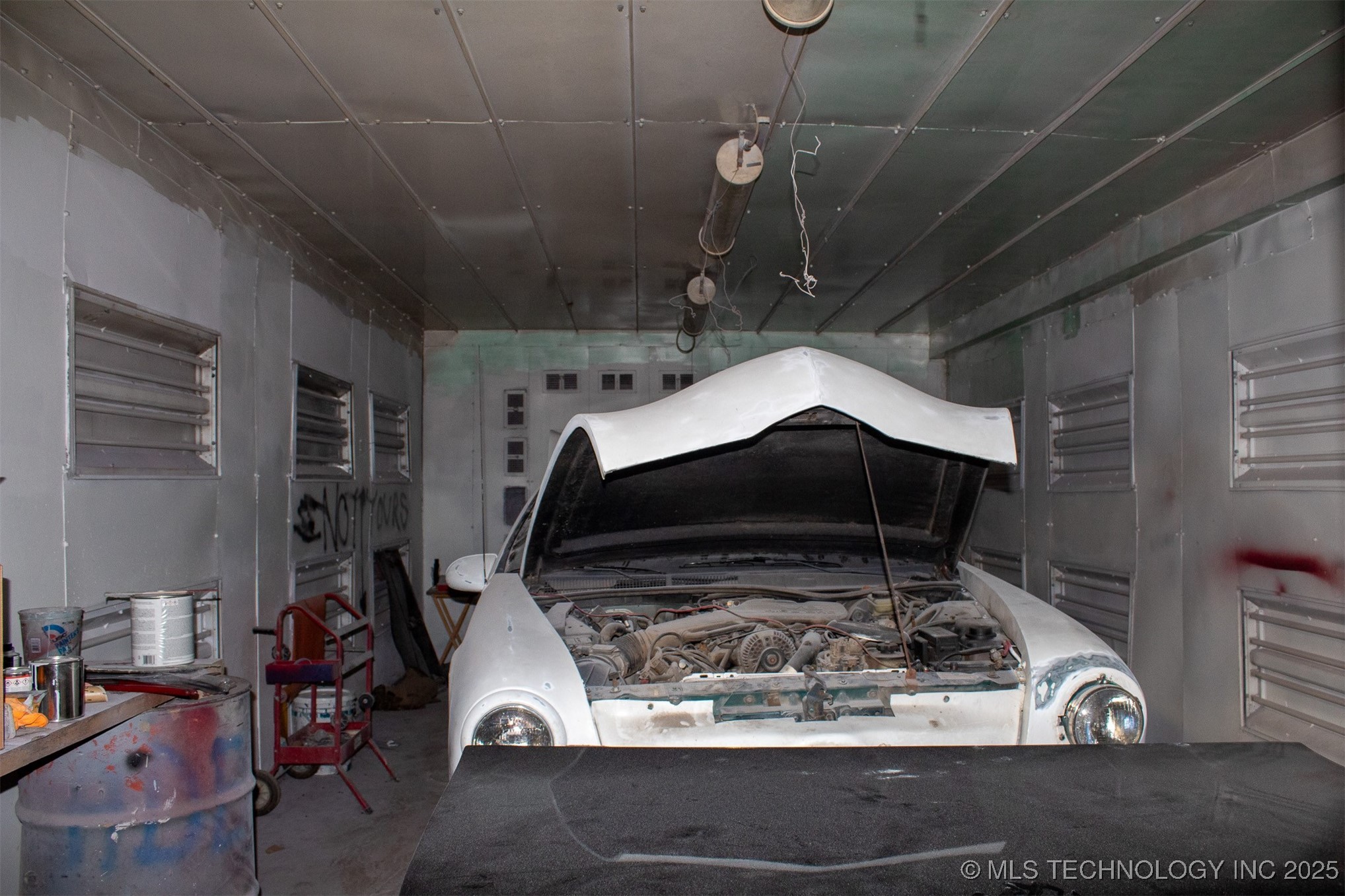 106 N Leo Lane E Property Photo 15