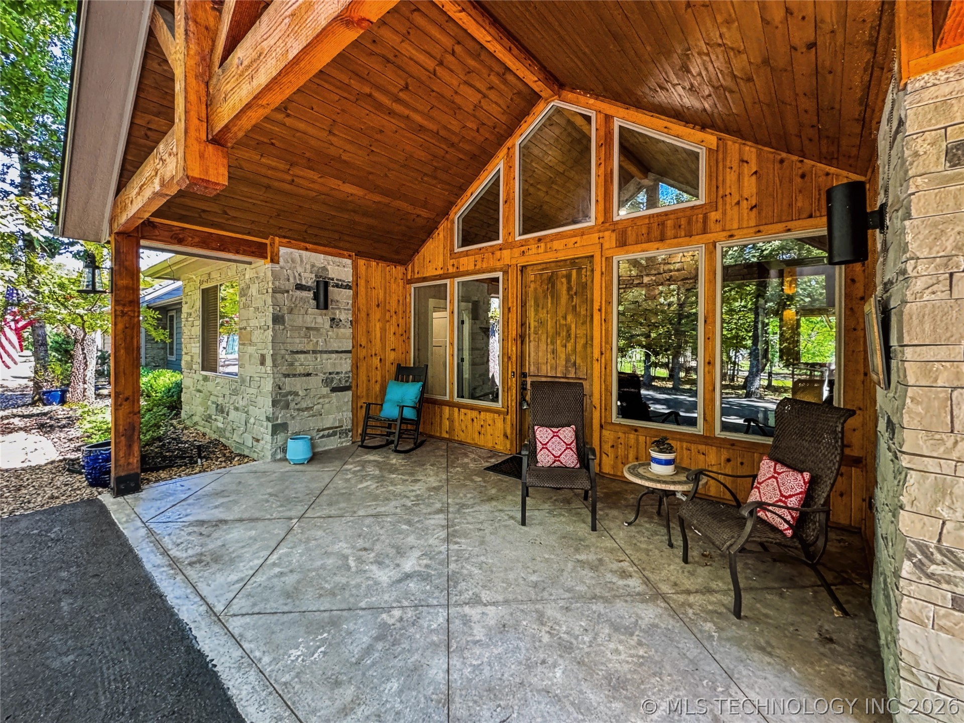 32624 S Pigeon Road Property Photo 4