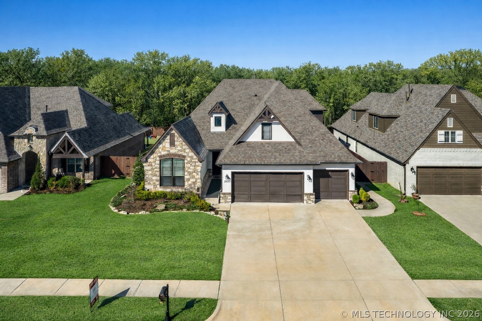 12050 S 68th East Avenue E Property Photo 1