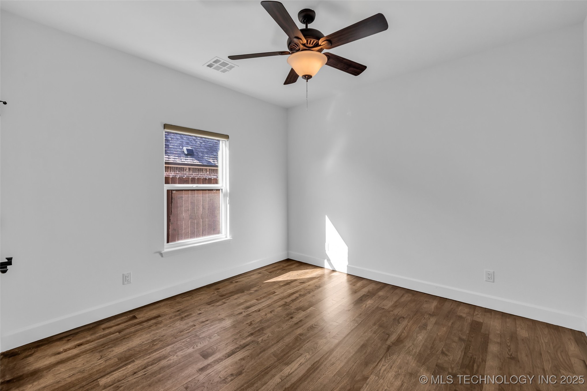 12050 S 68th East Avenue E Property Photo 14