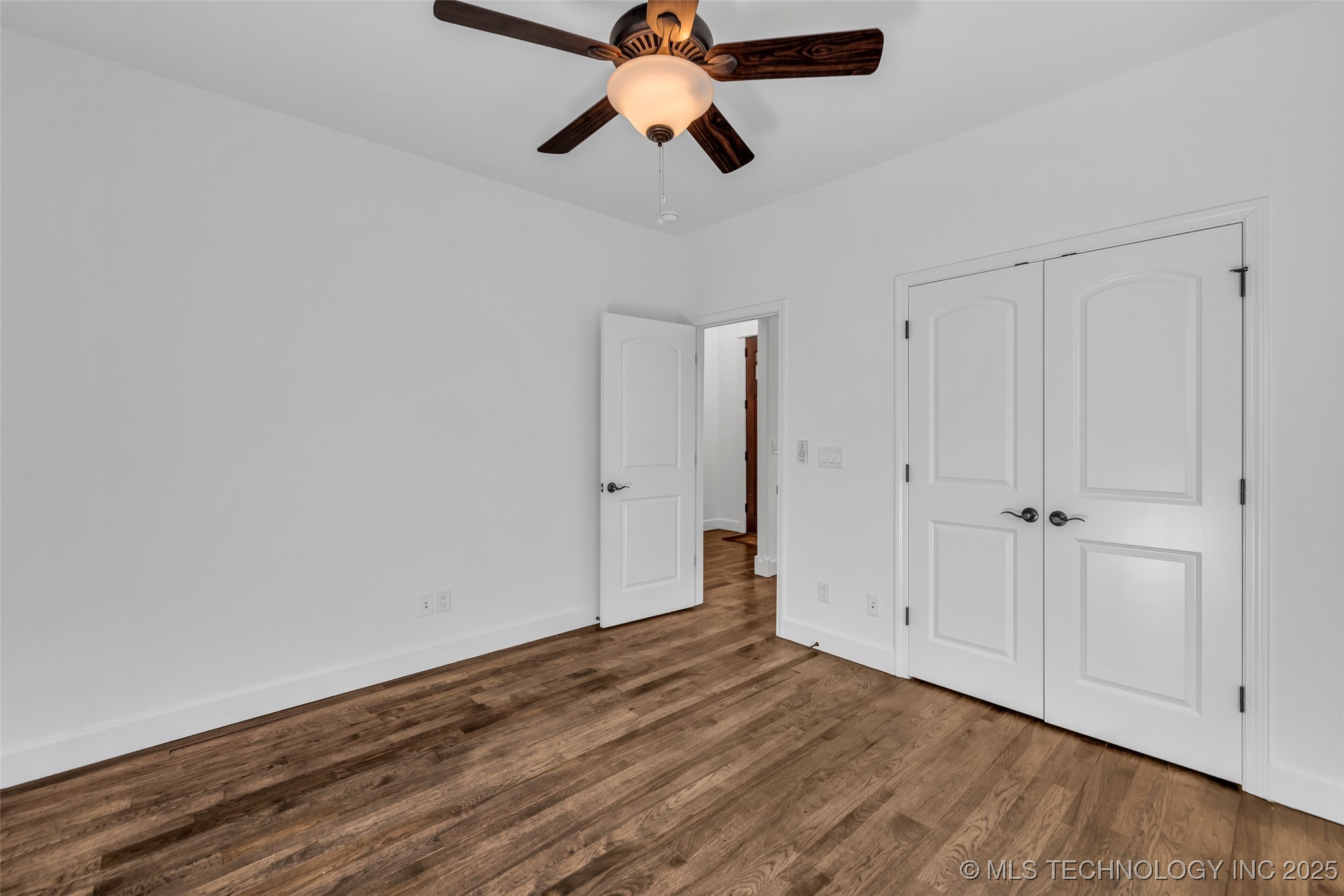 12050 S 68th East Avenue E Property Photo 15