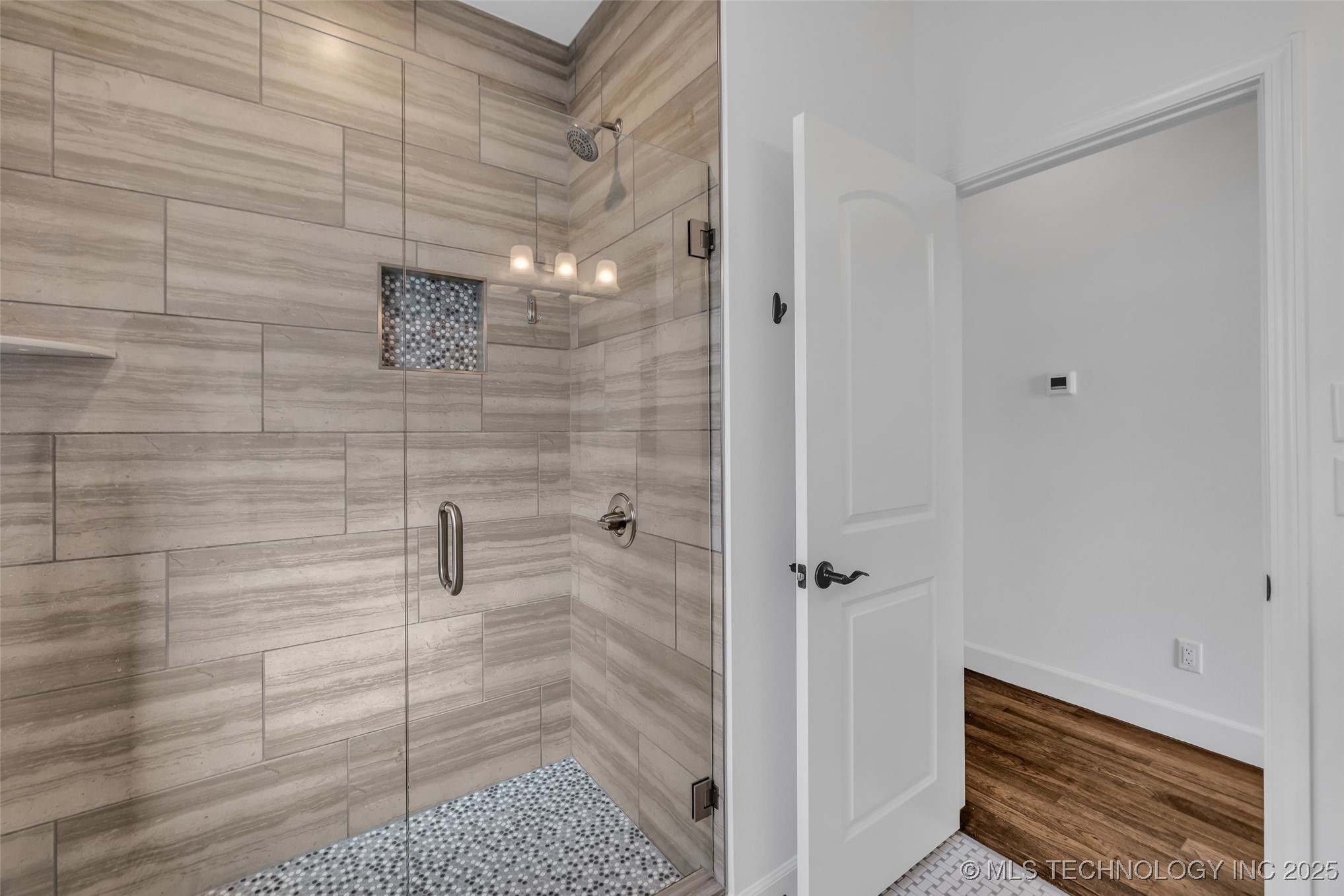 12050 S 68th East Avenue E Property Photo 16