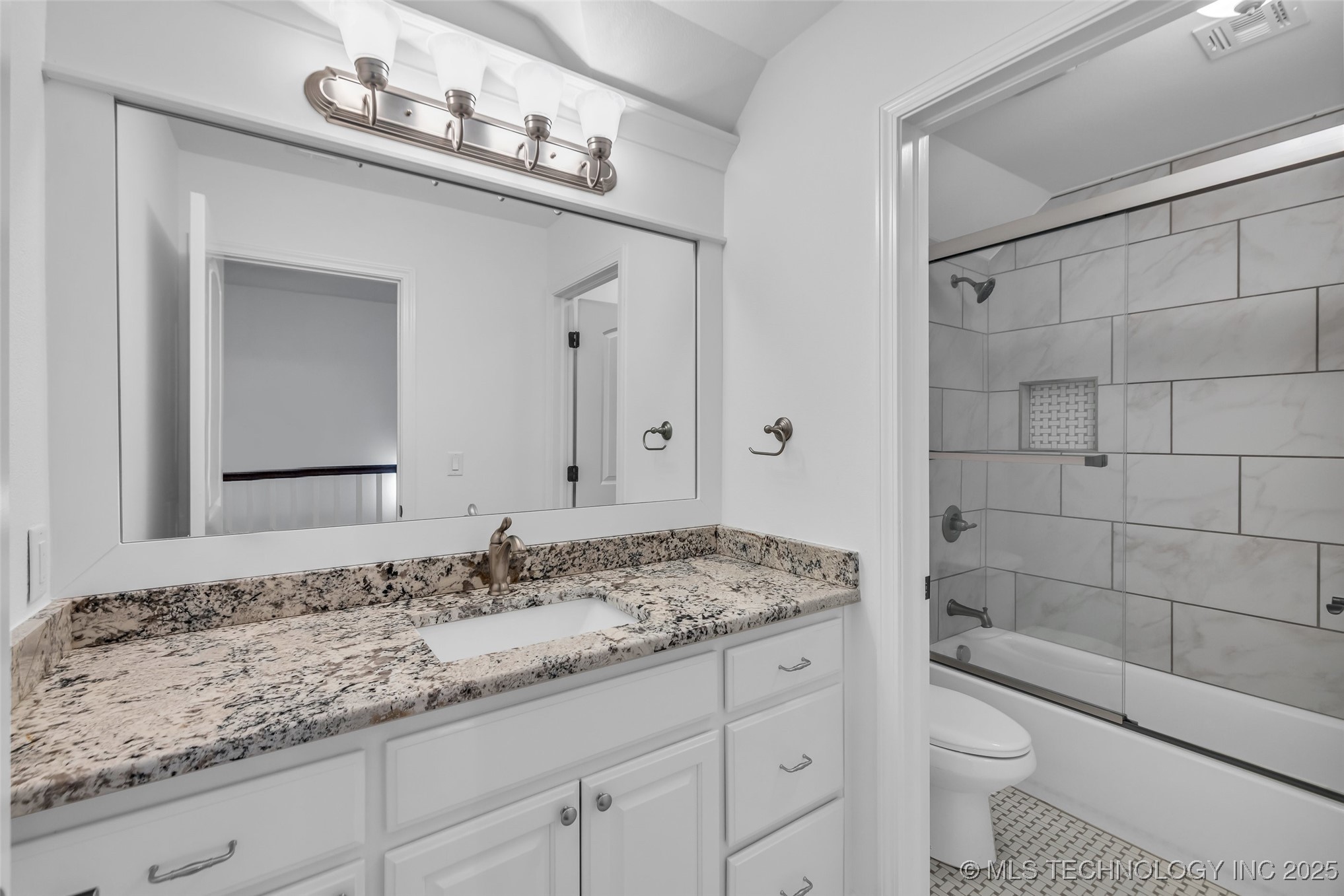 12050 S 68th East Avenue E Property Photo 20