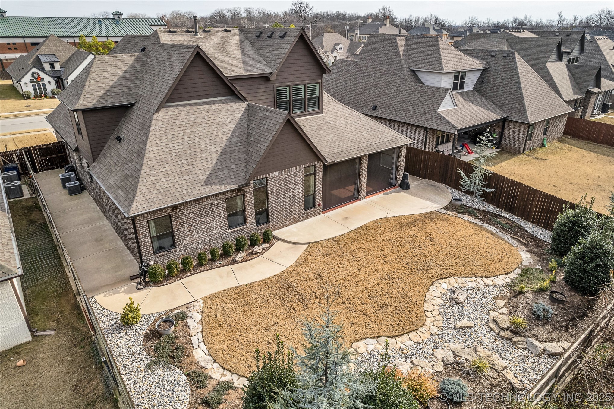 12050 S 68th East Avenue E Property Photo 24