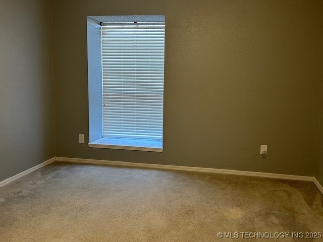 308 Roosevelt Avenue Property Photo 12