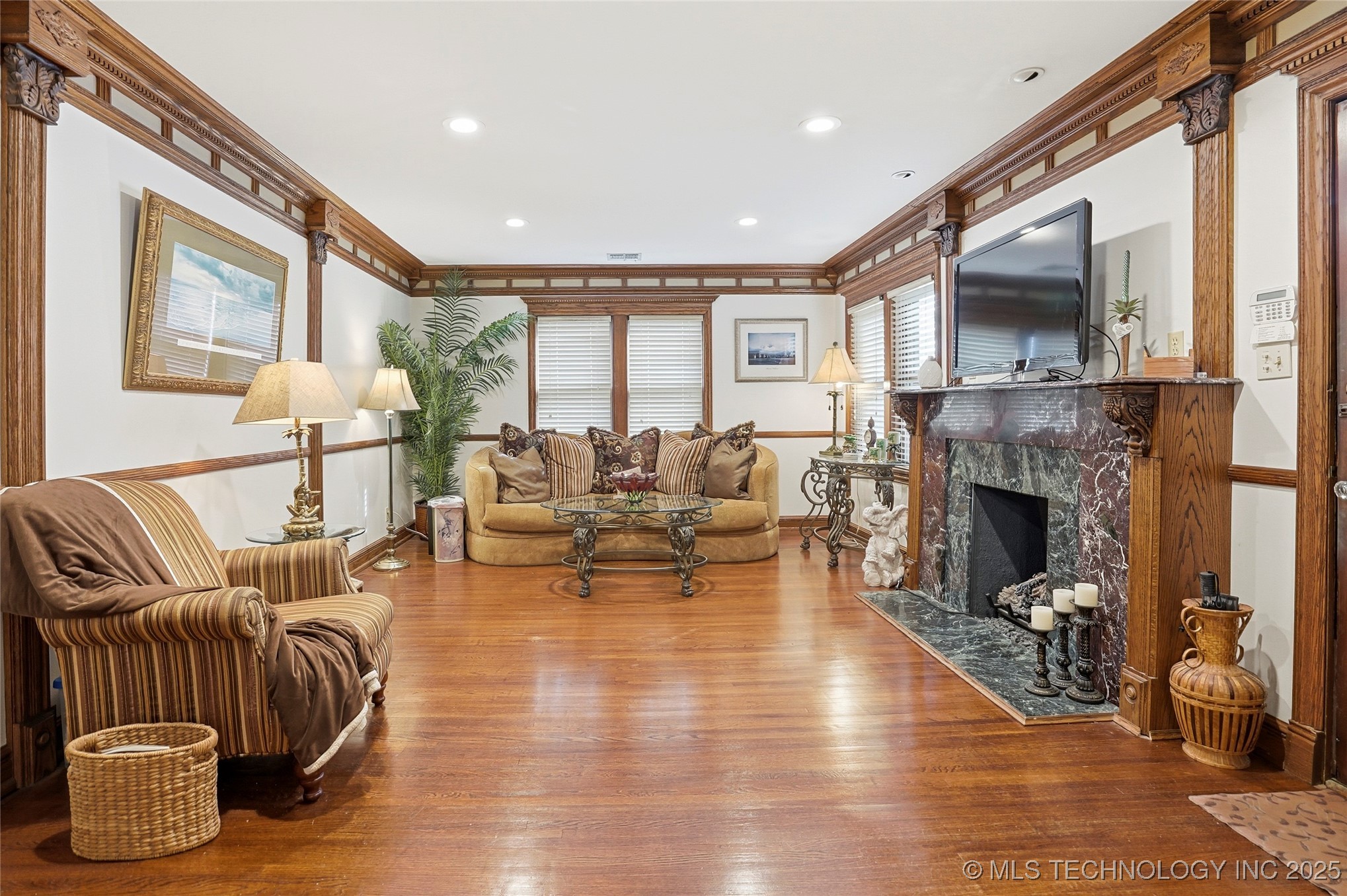 1915 S Delaware Place Property Photo 5