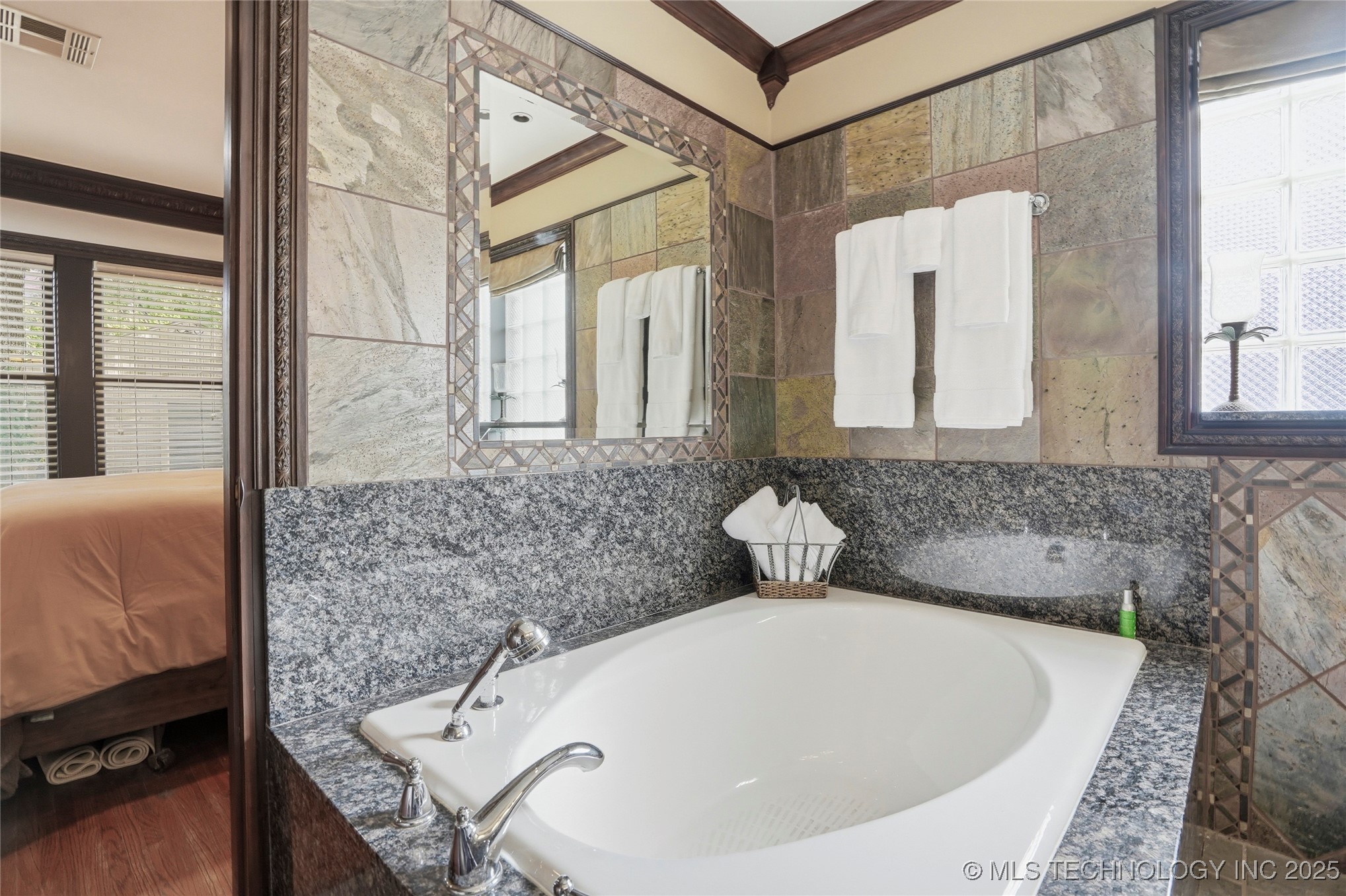 1915 S Delaware Place Property Photo 19