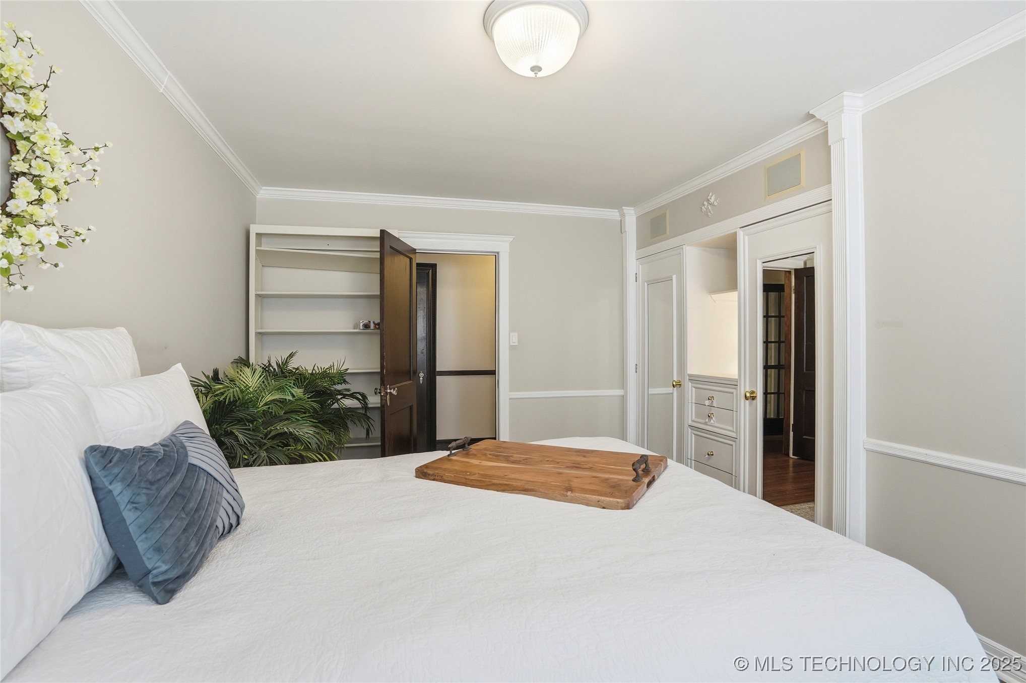 1915 S Delaware Place Property Photo 21