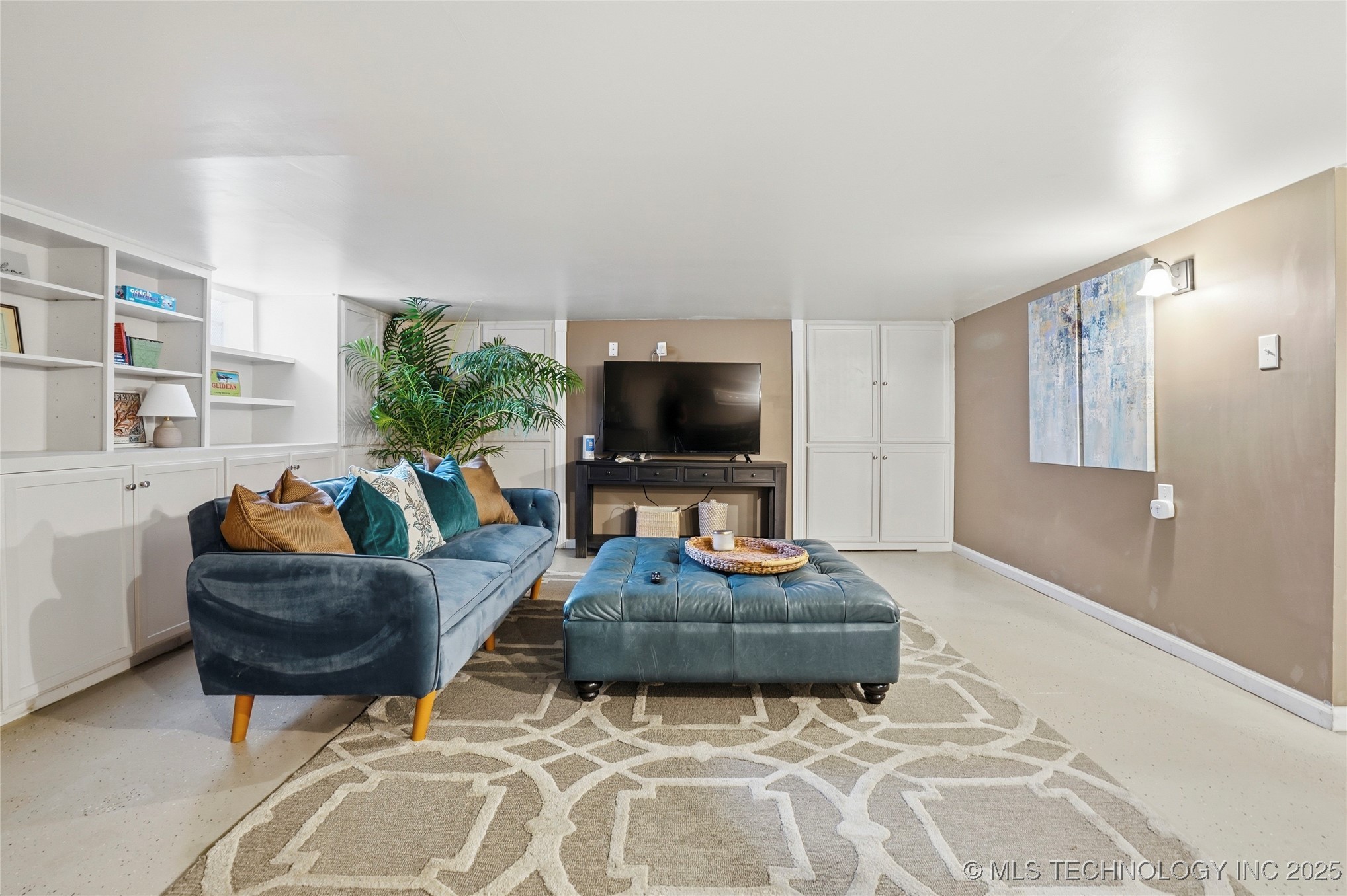 1915 S Delaware Place Property Photo 25