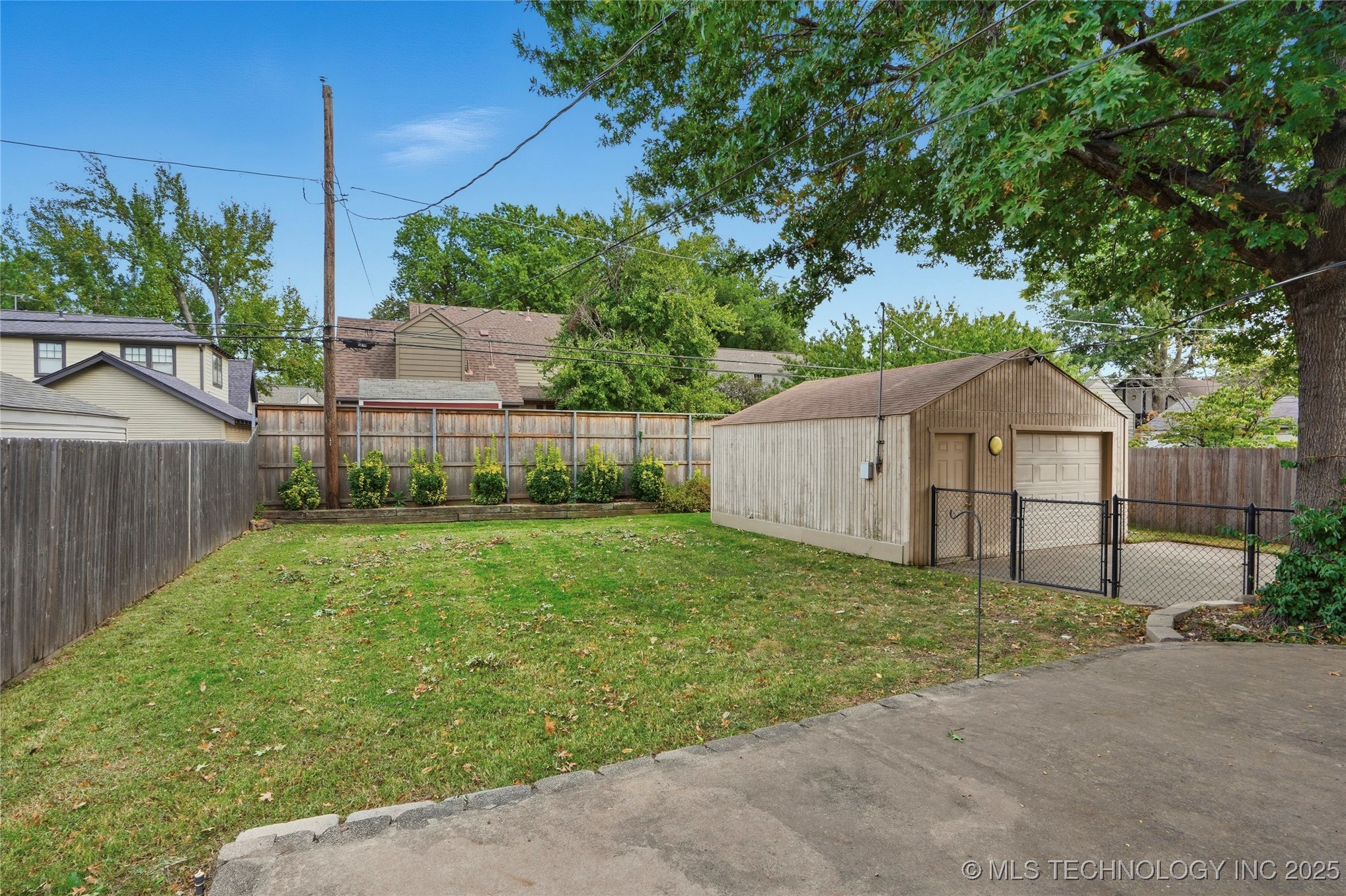 1915 S Delaware Place Property Photo 34