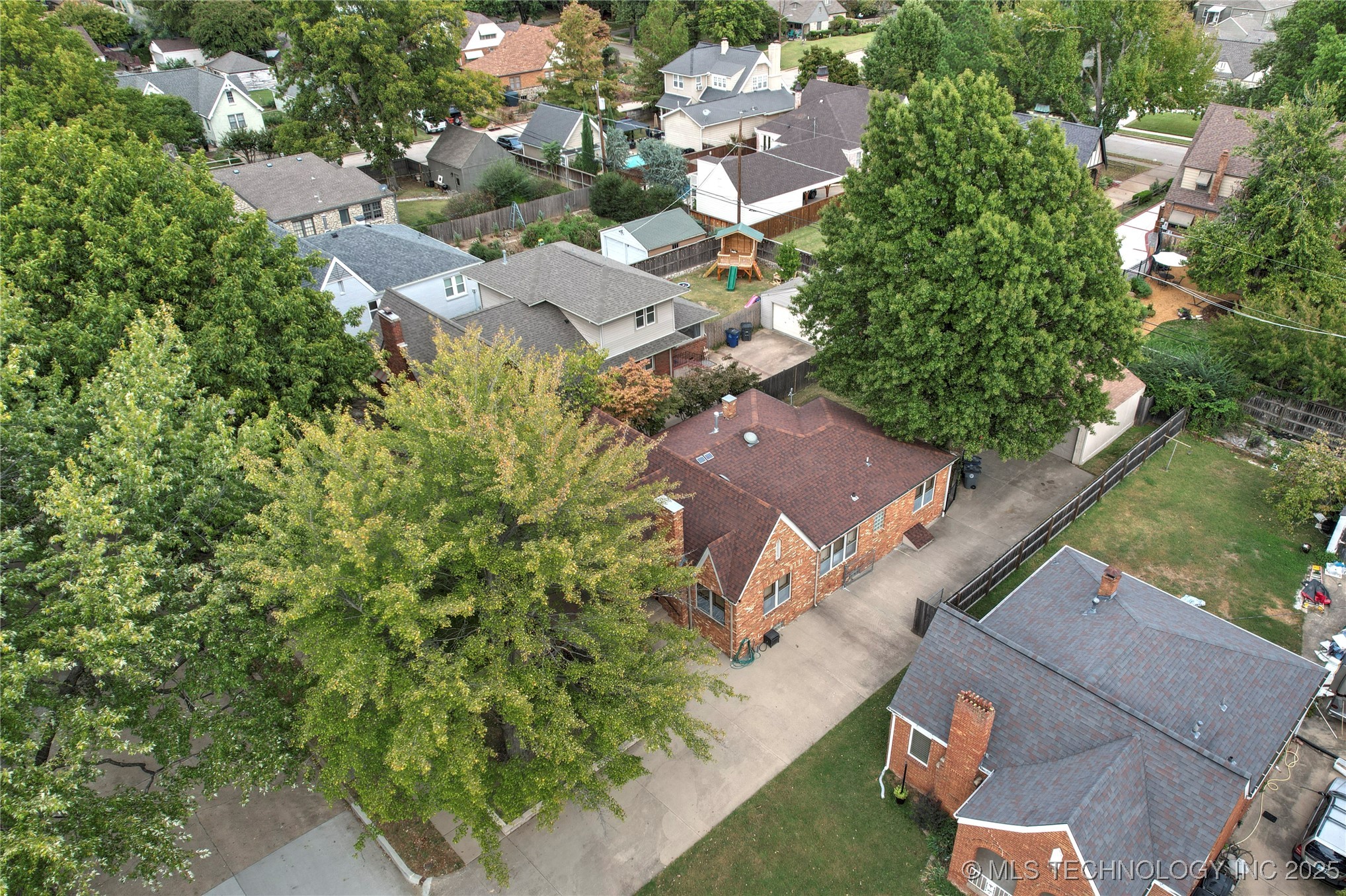 1915 S Delaware Place Property Photo 40