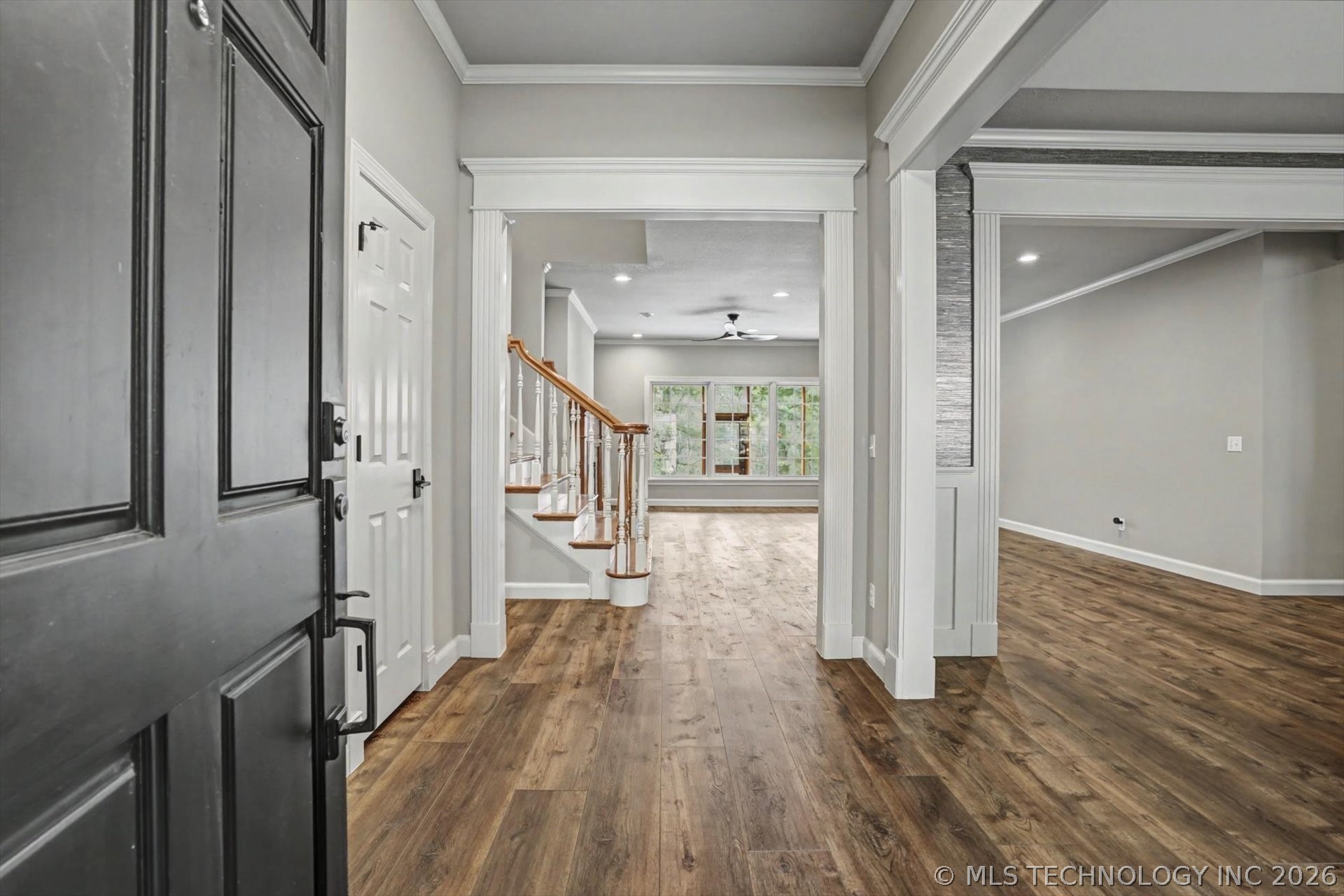 19000 E Knightsbridge Road Property Photo 7