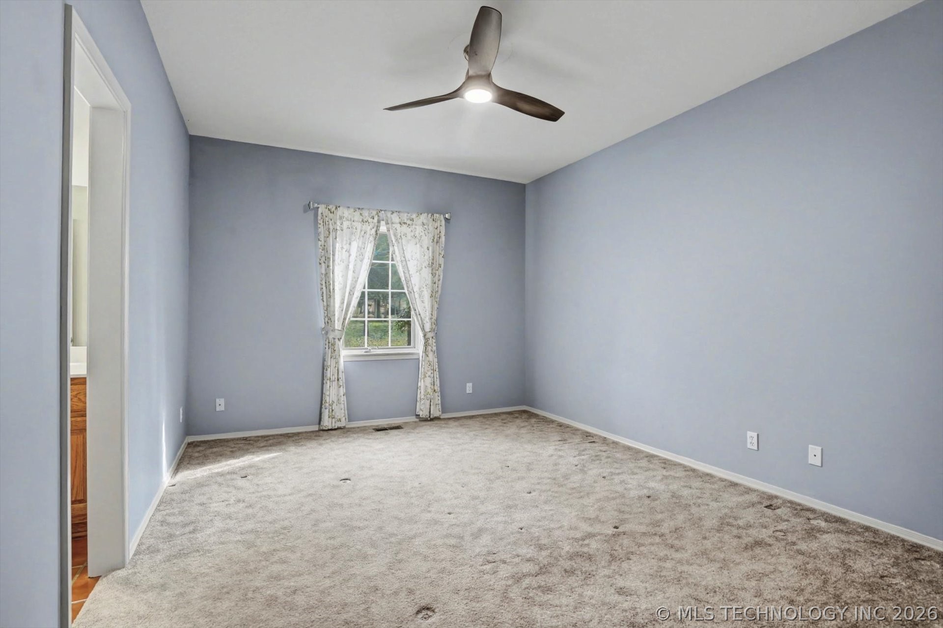 19000 E Knightsbridge Road Property Photo 38