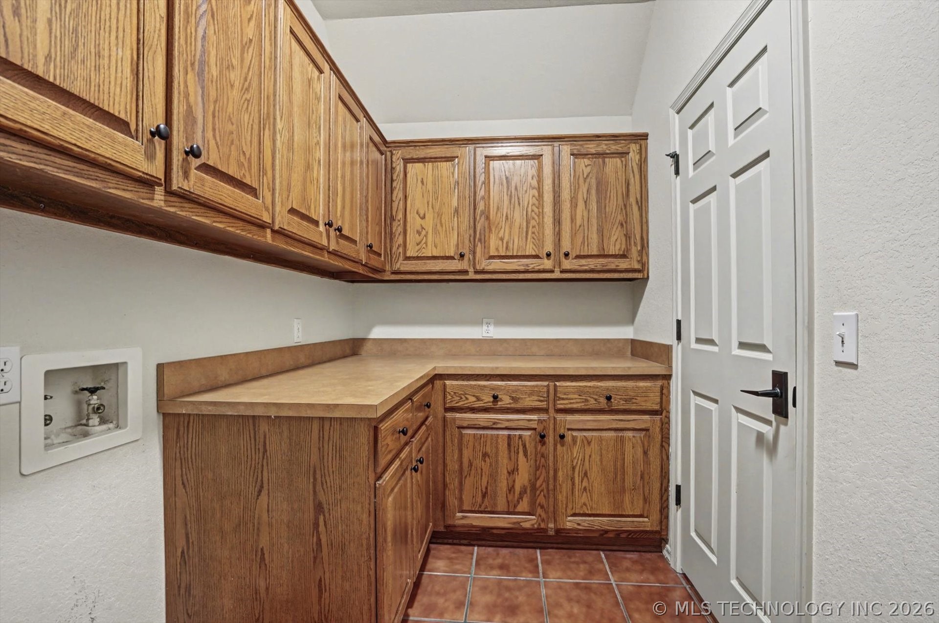 19000 E Knightsbridge Road Property Photo 40