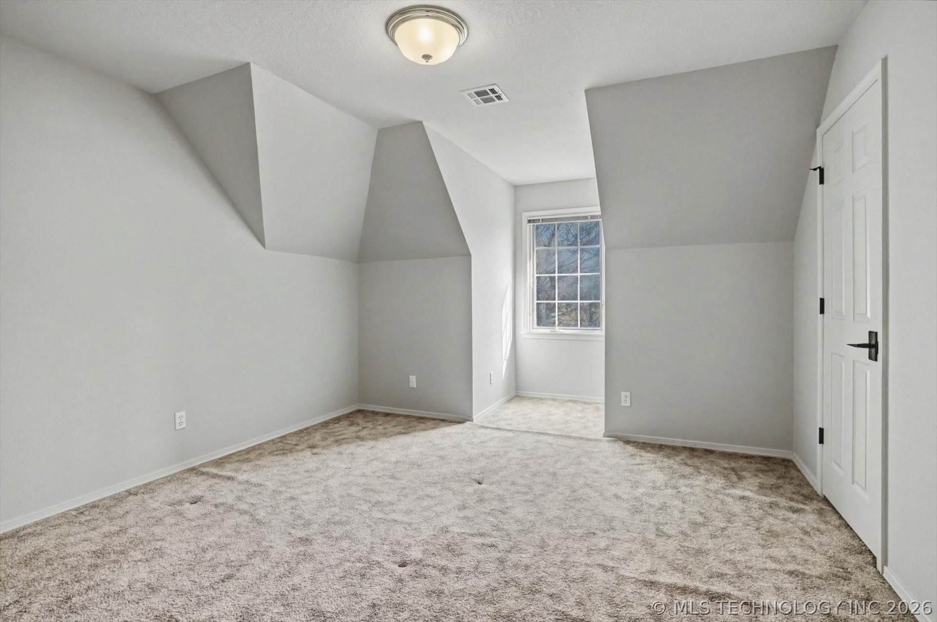 19000 E Knightsbridge Road Property Photo 52