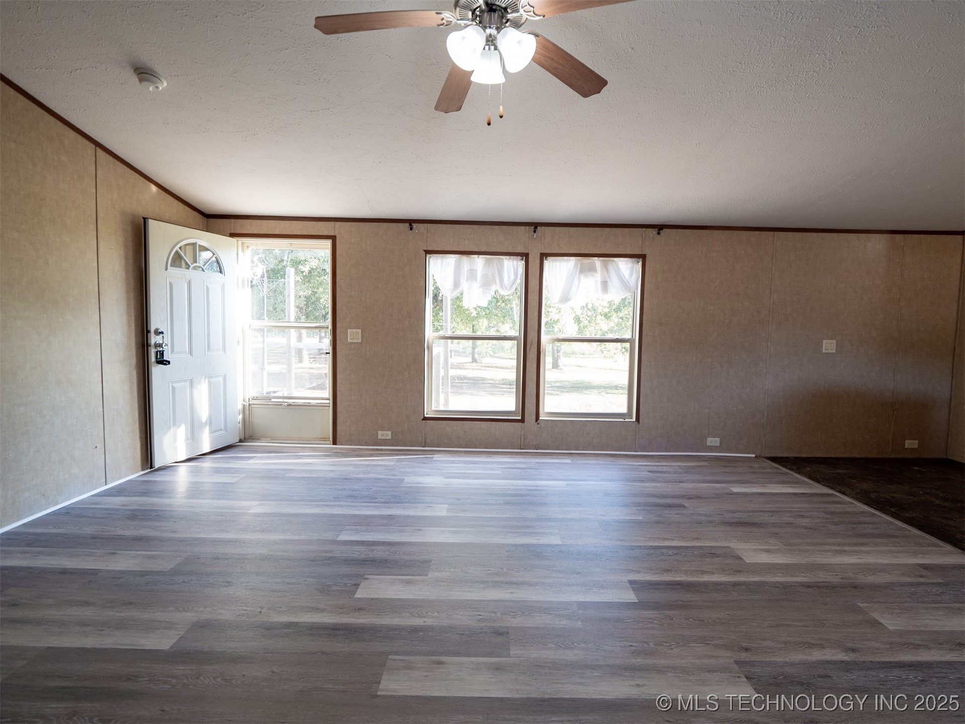 11137 Snell Property Photo 13