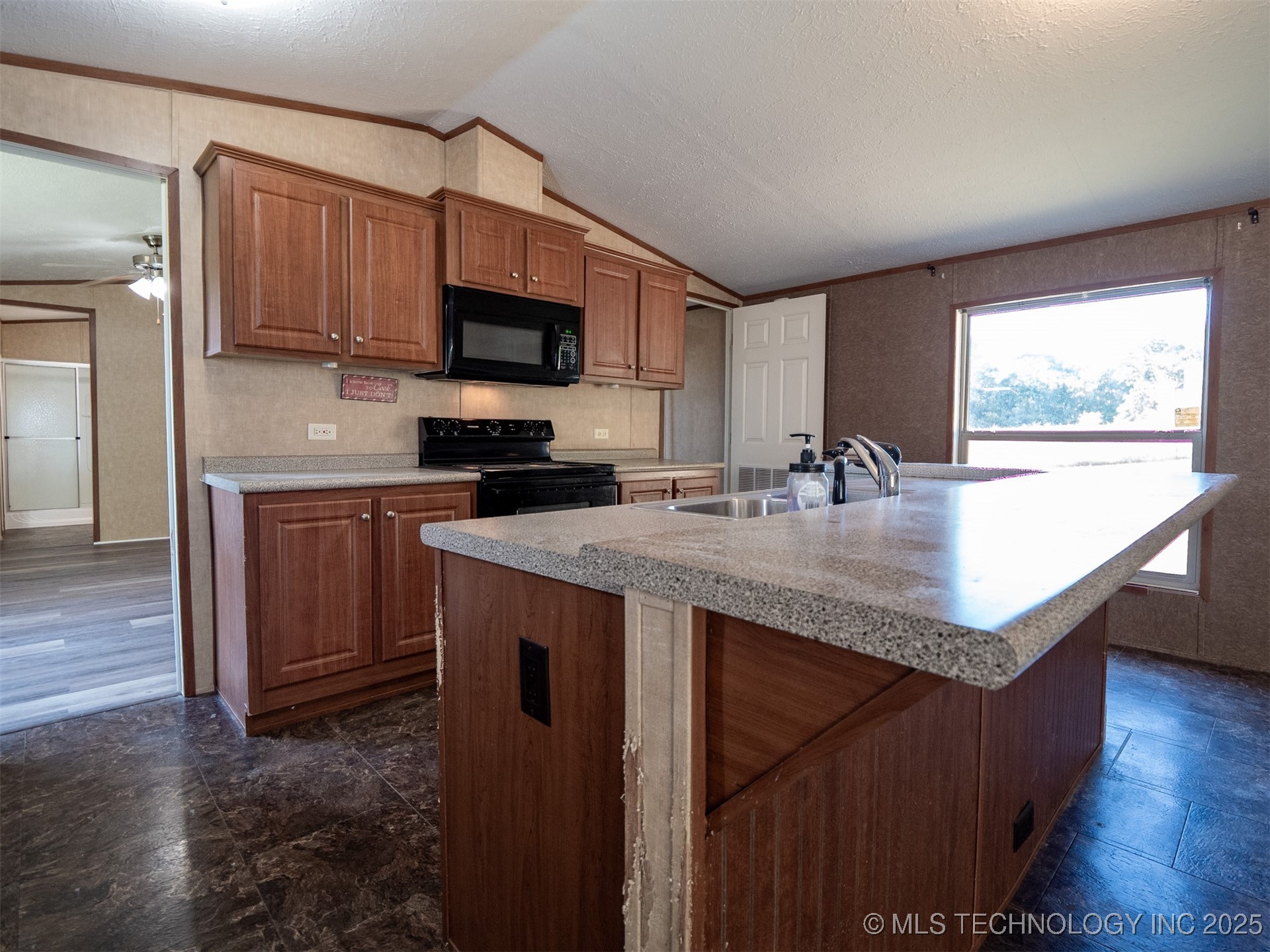 11137 Snell Property Photo 32