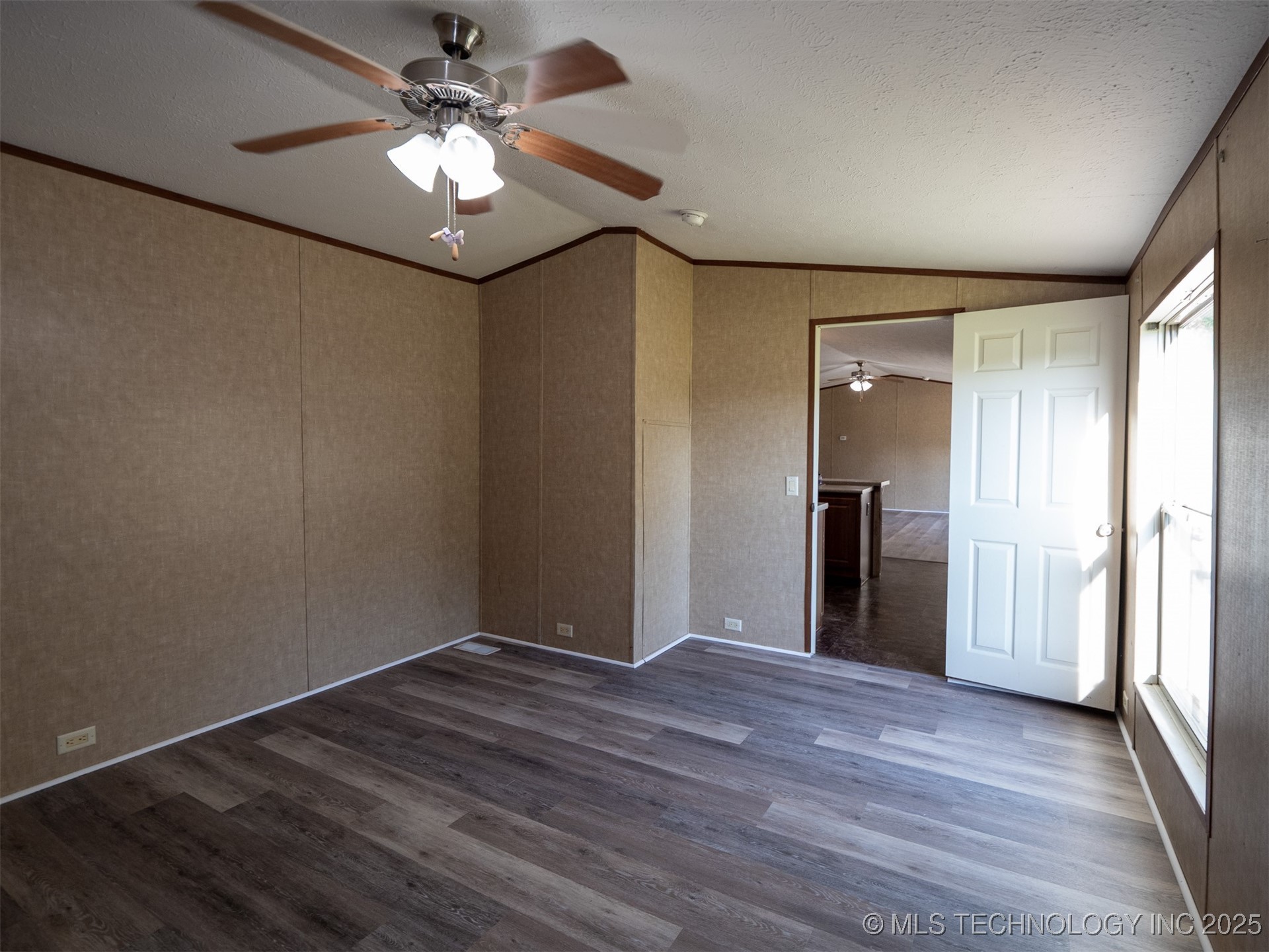 11137 Snell Property Photo 34