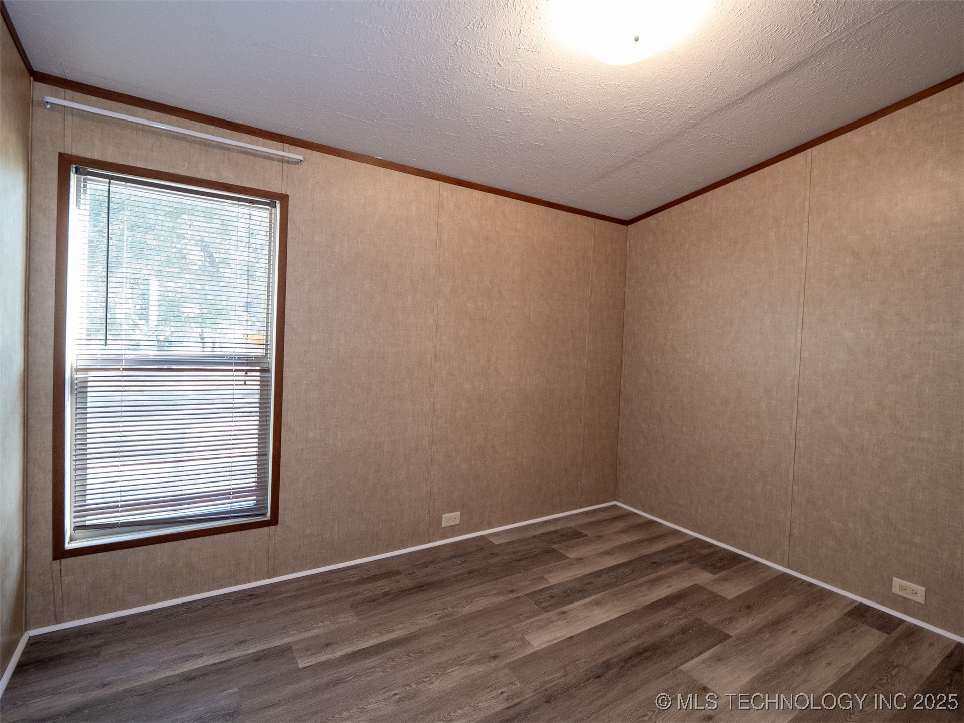 11137 Snell Property Photo 45