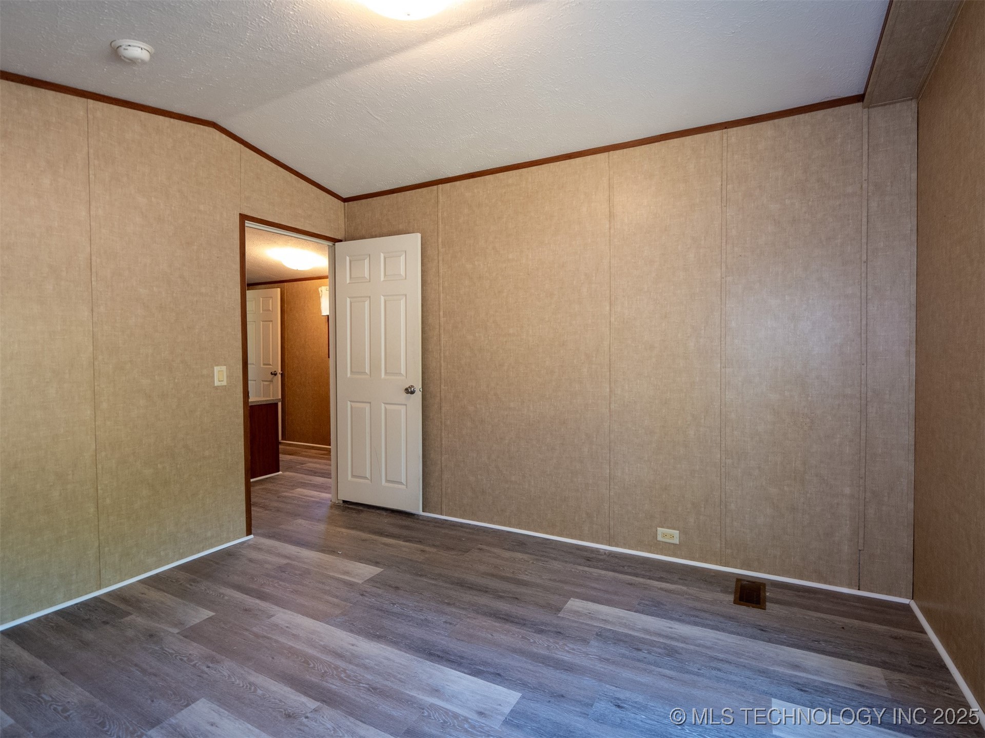 11137 Snell Property Photo 55