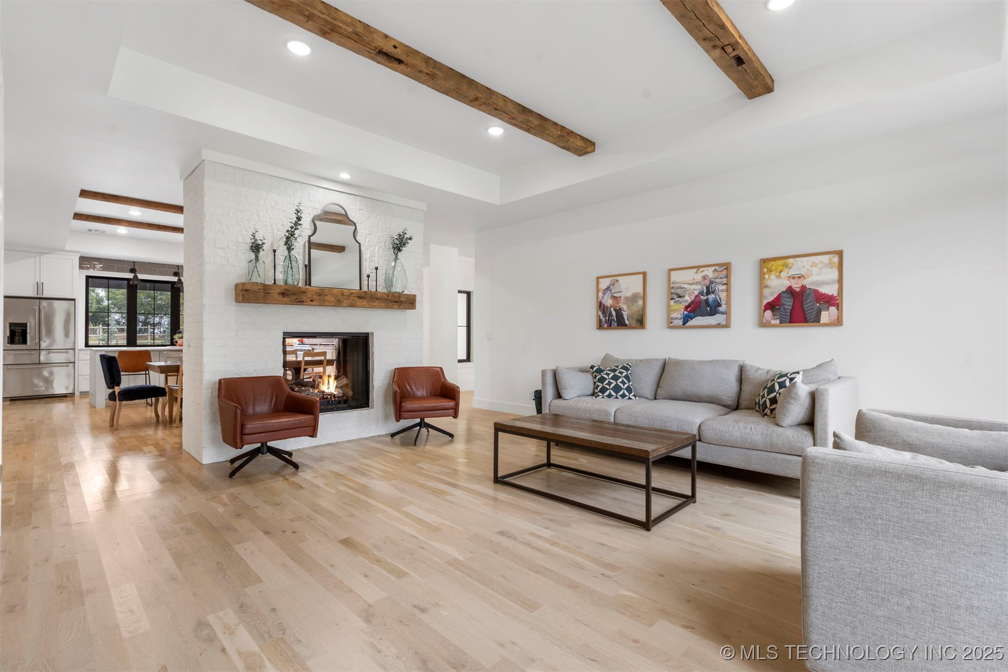 5927 N Meadows Ridge Road Property Photo 12