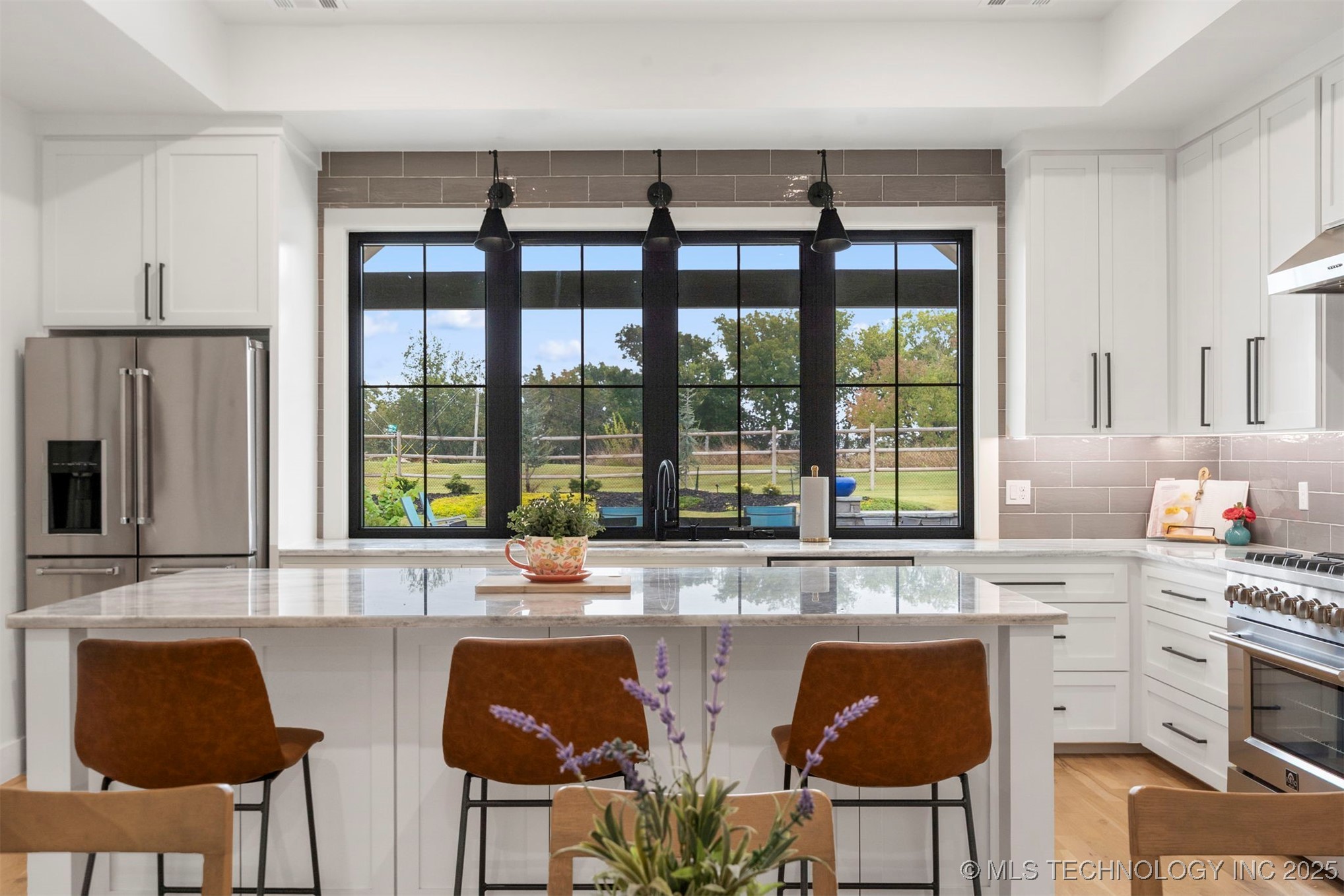 5927 N Meadows Ridge Road Property Photo 17