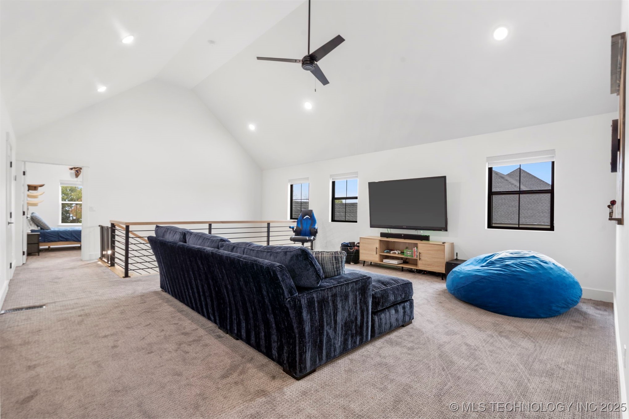 5927 N Meadows Ridge Road Property Photo 25