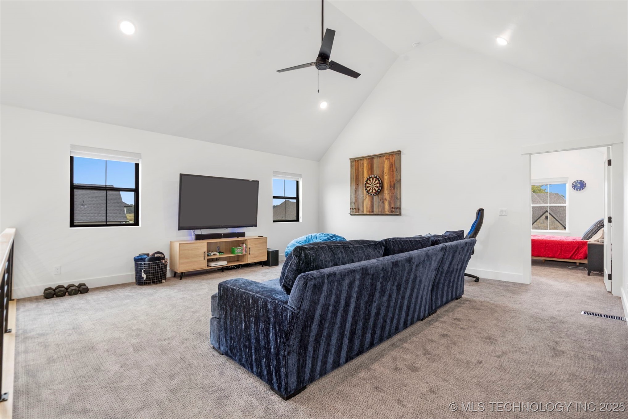 5927 N Meadows Ridge Road Property Photo 26