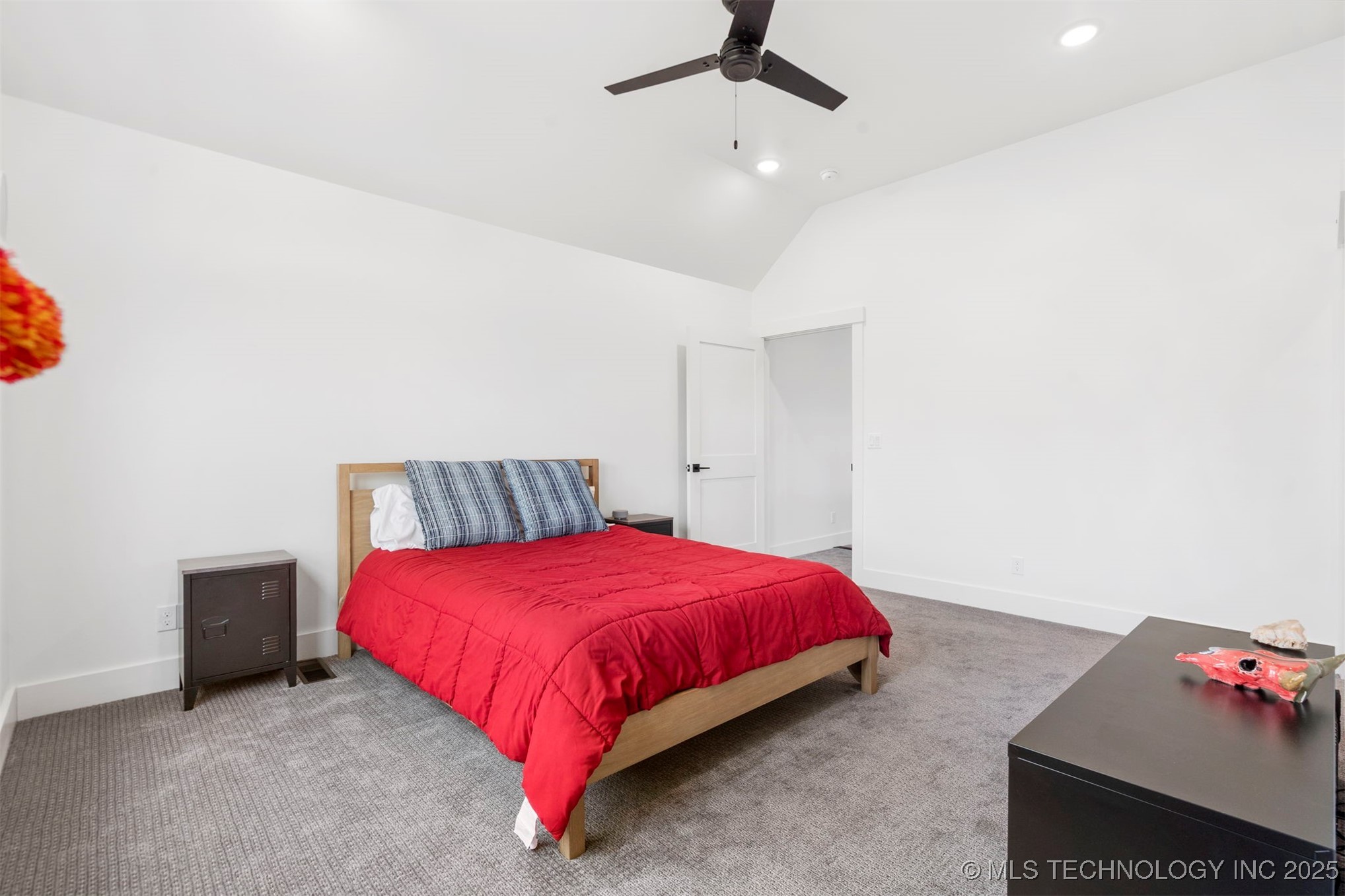 5927 N Meadows Ridge Road Property Photo 43