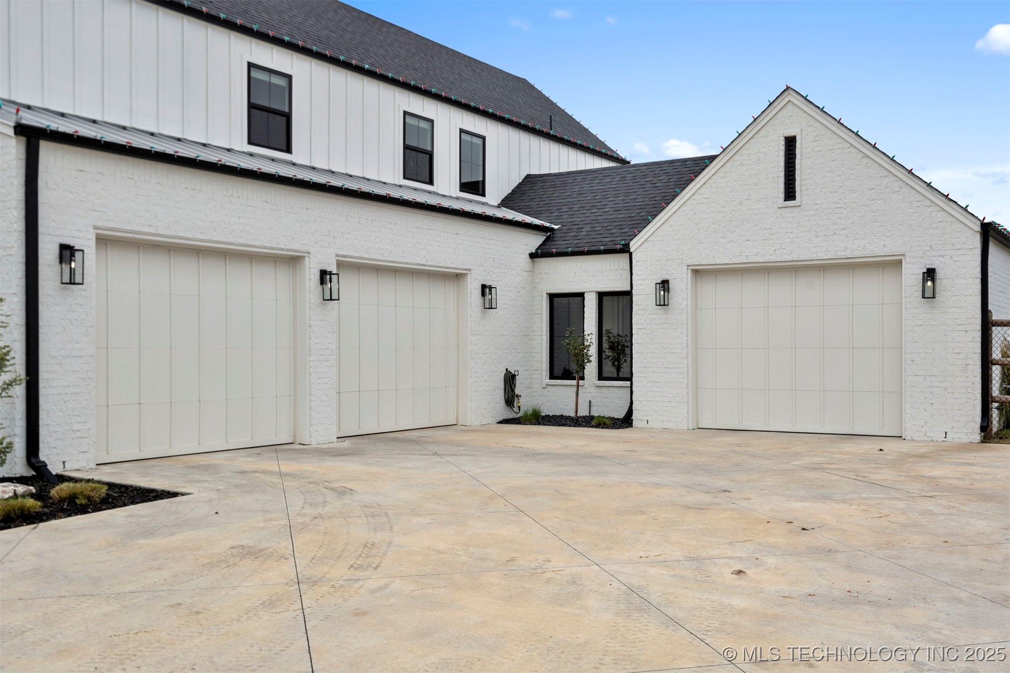 5927 N Meadows Ridge Road Property Photo 47