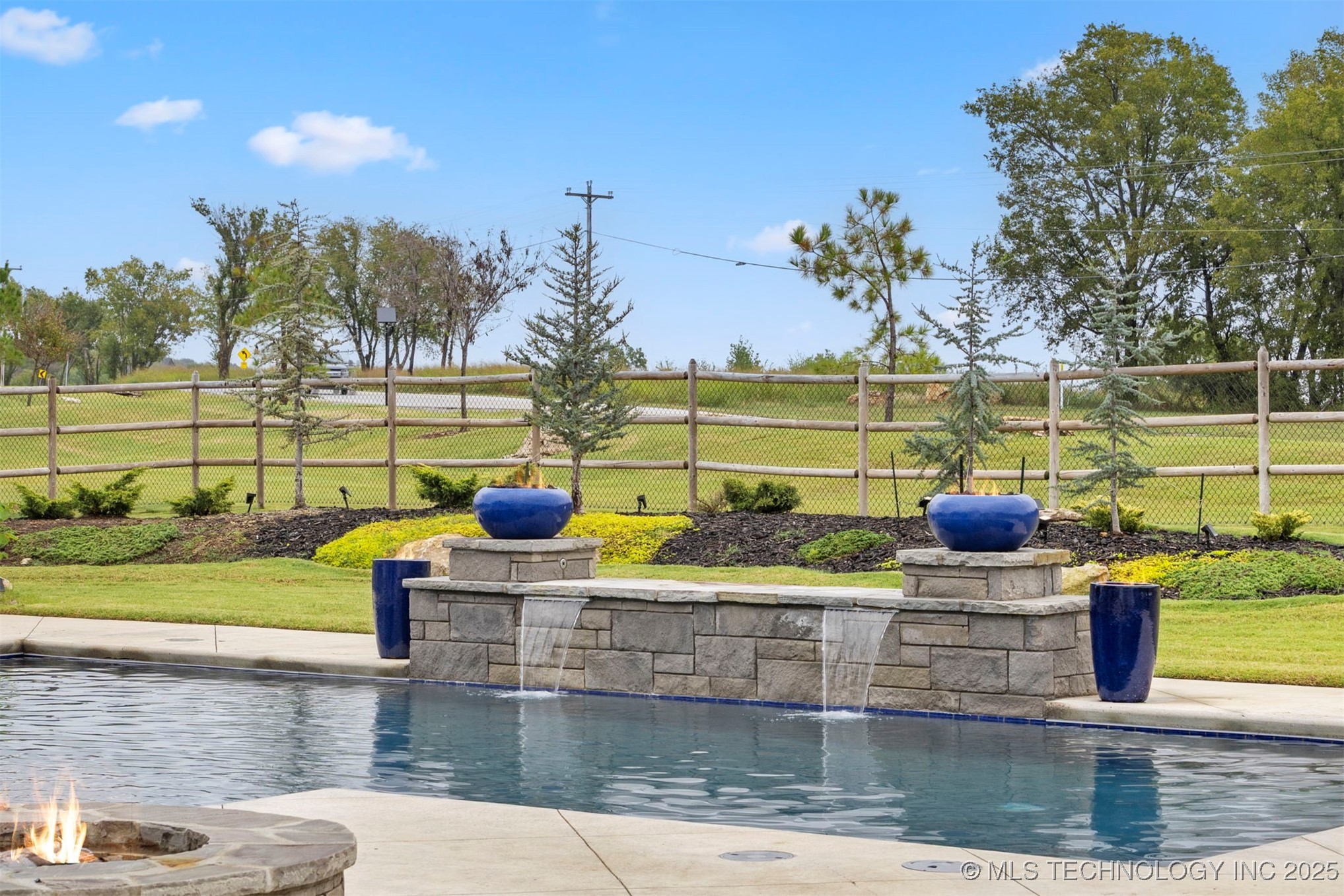 5927 N Meadows Ridge Road Property Photo 48