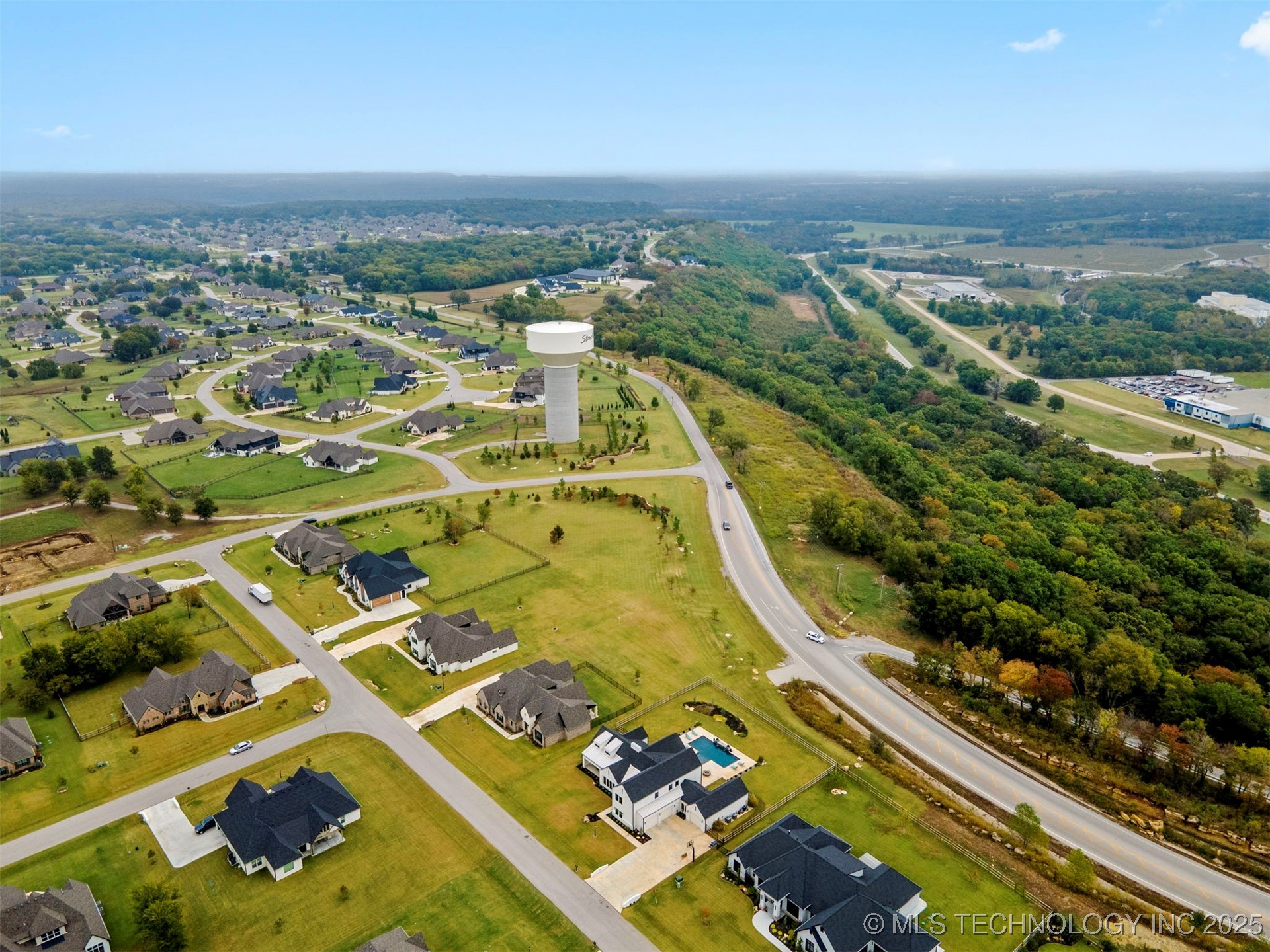 5927 N Meadows Ridge Road Property Photo 68