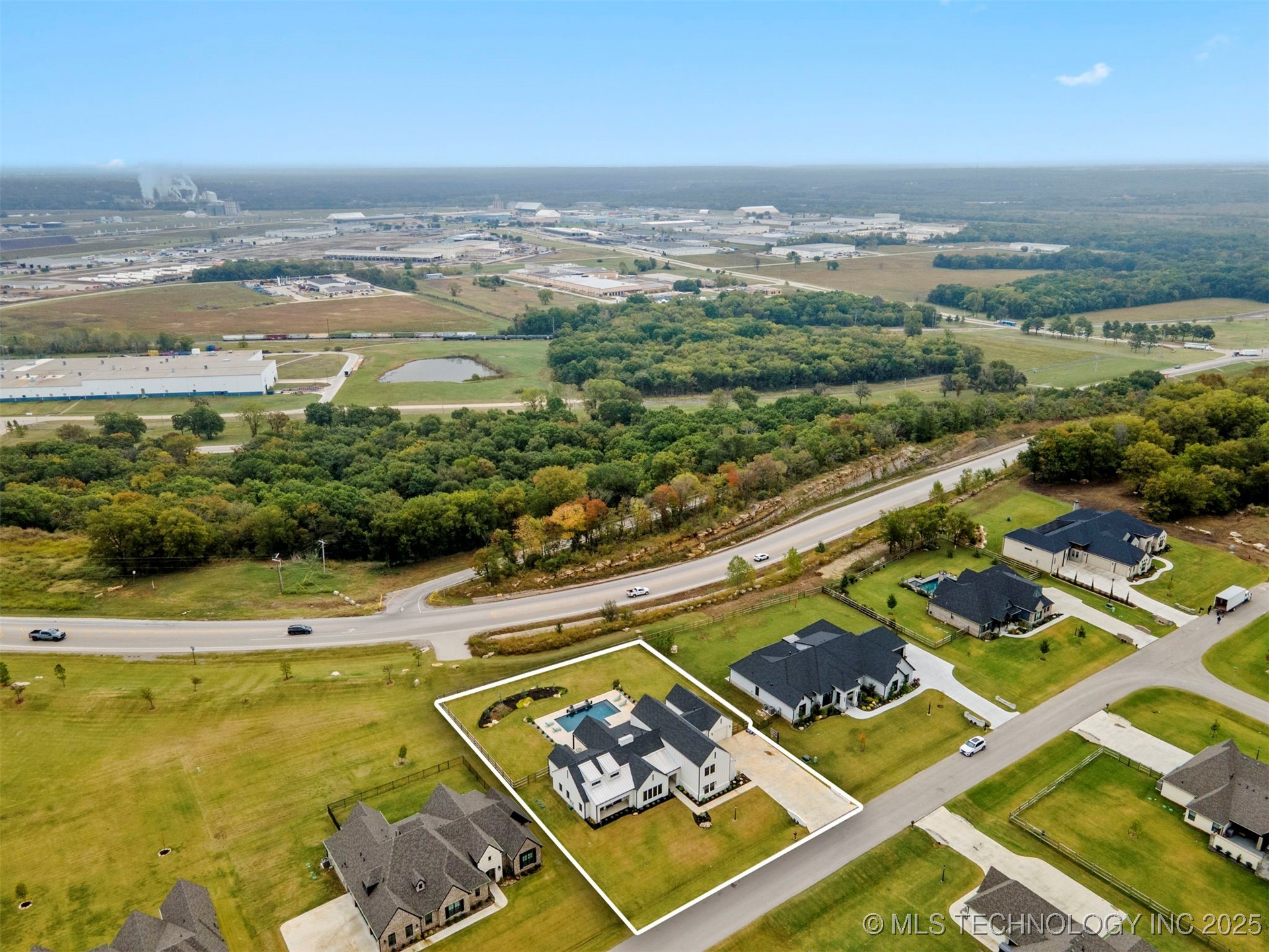 5927 N Meadows Ridge Road Property Photo 69