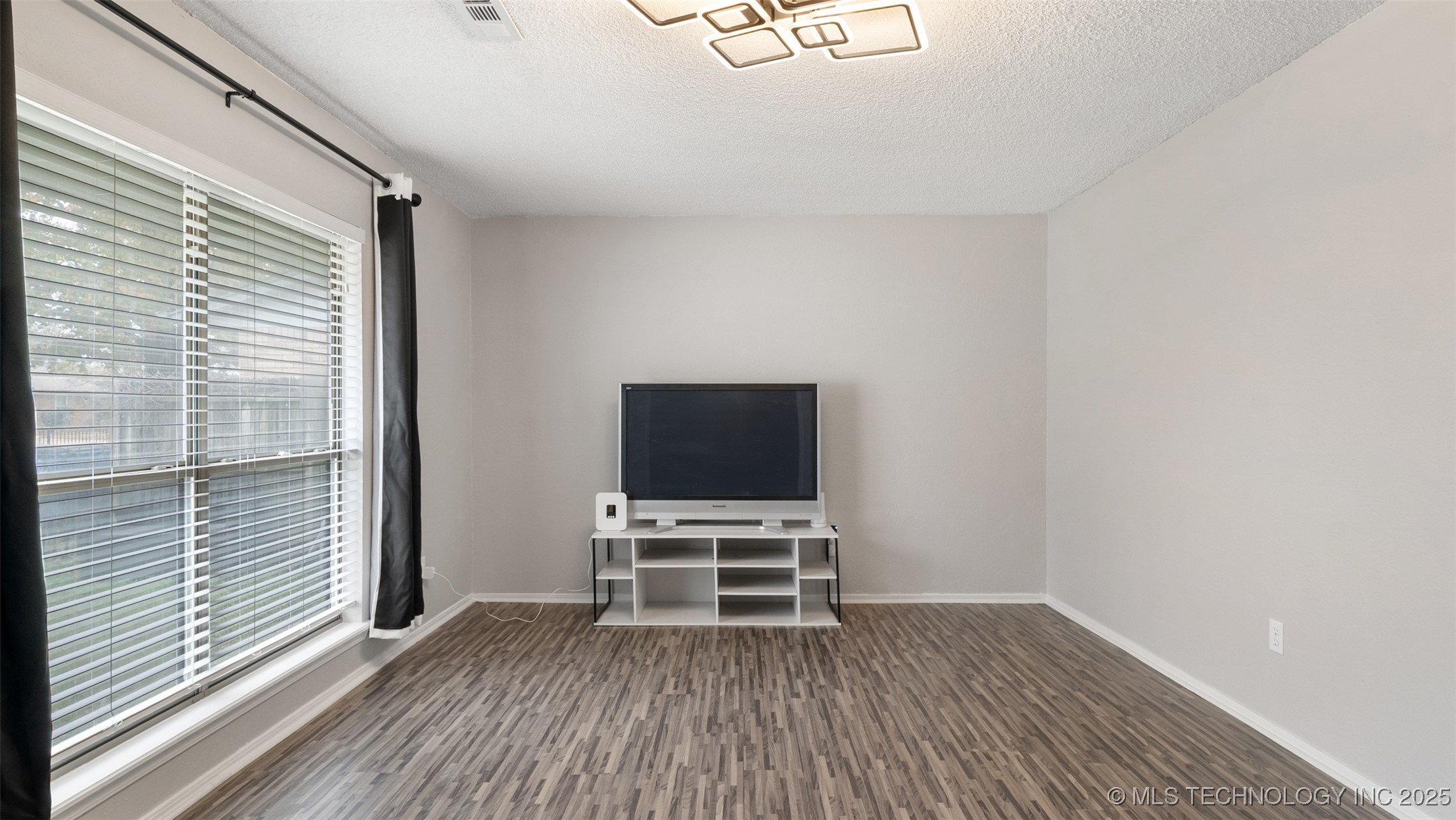 1804 S Nogales Avenue Property Photo 7