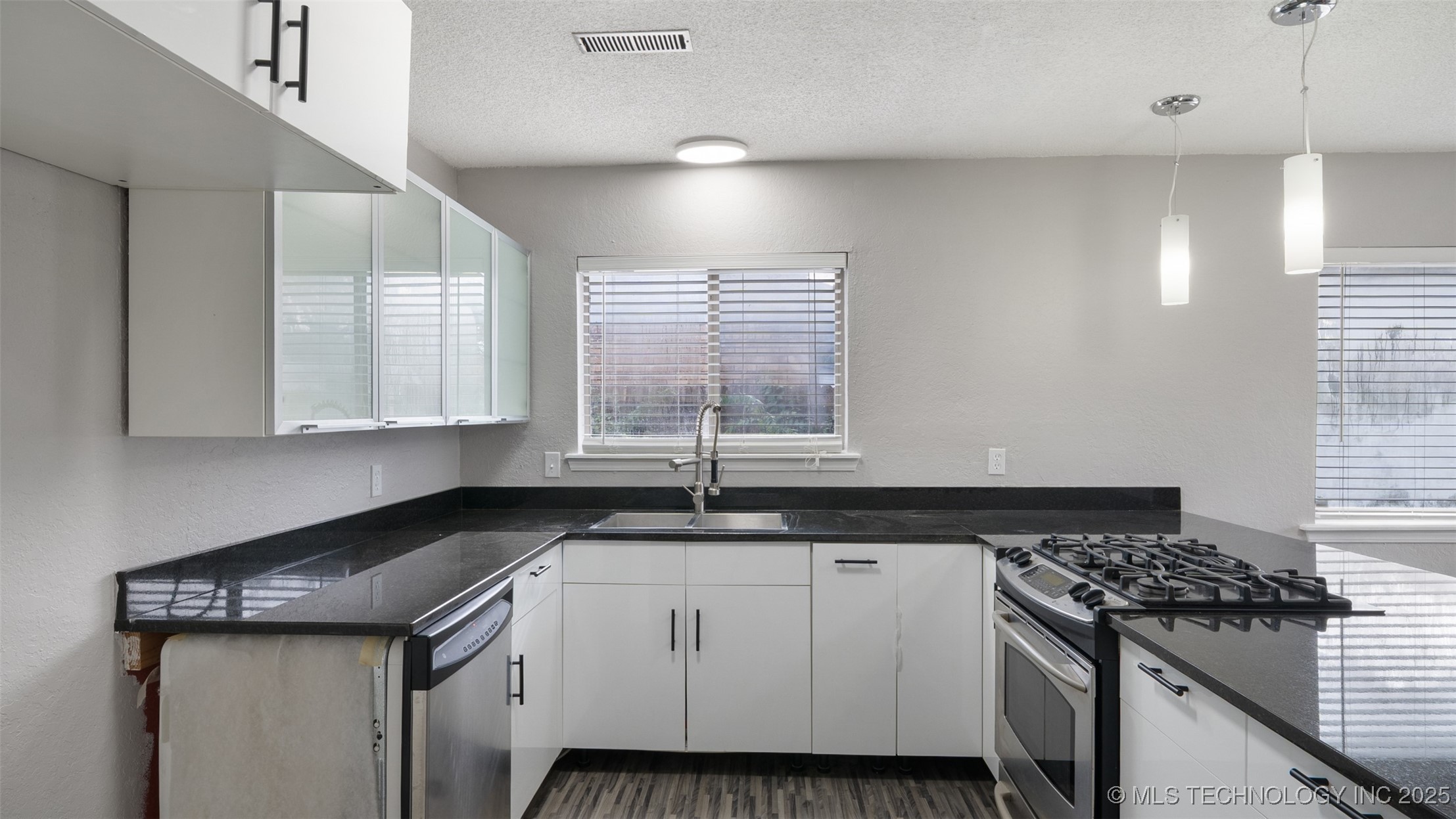 1804 S Nogales Avenue Property Photo 8