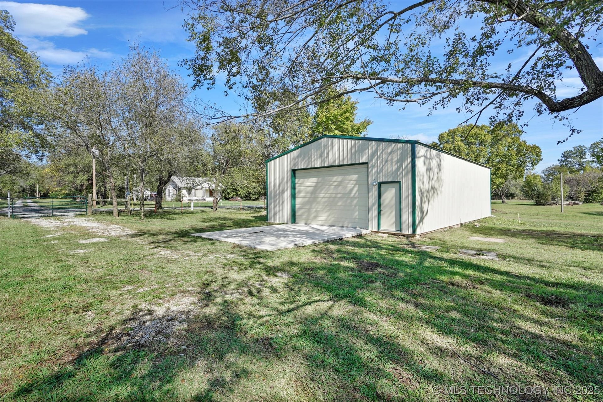 8730 E 136th Street N Property Photo 3