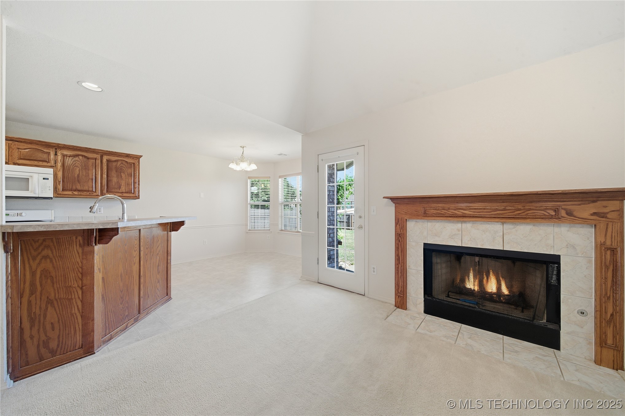 4611 S 200th East Avenue Property Photo 7