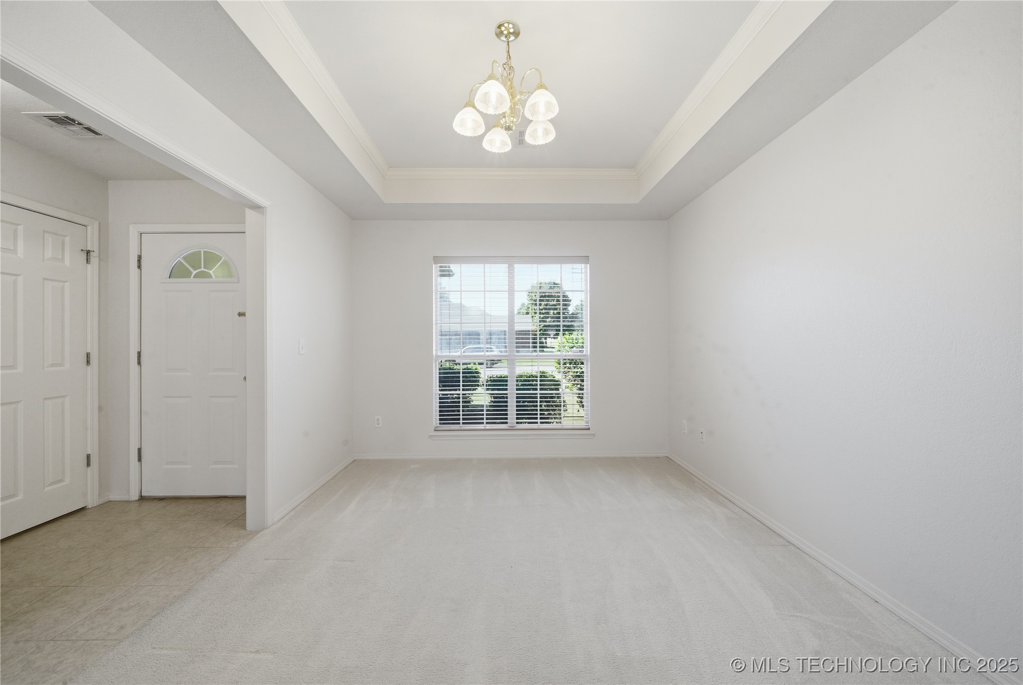 4611 S 200th East Avenue Property Photo 8